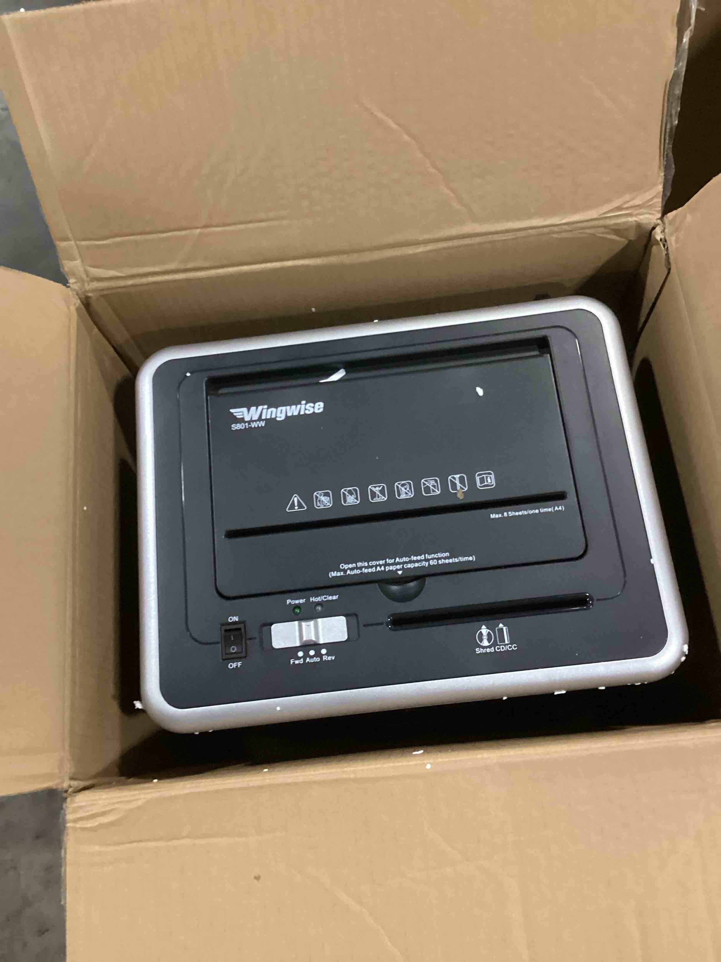 https://s3.amazonaws.com/lotting-images-prod/bidfta/RED6828609_1730838123781.jpeg