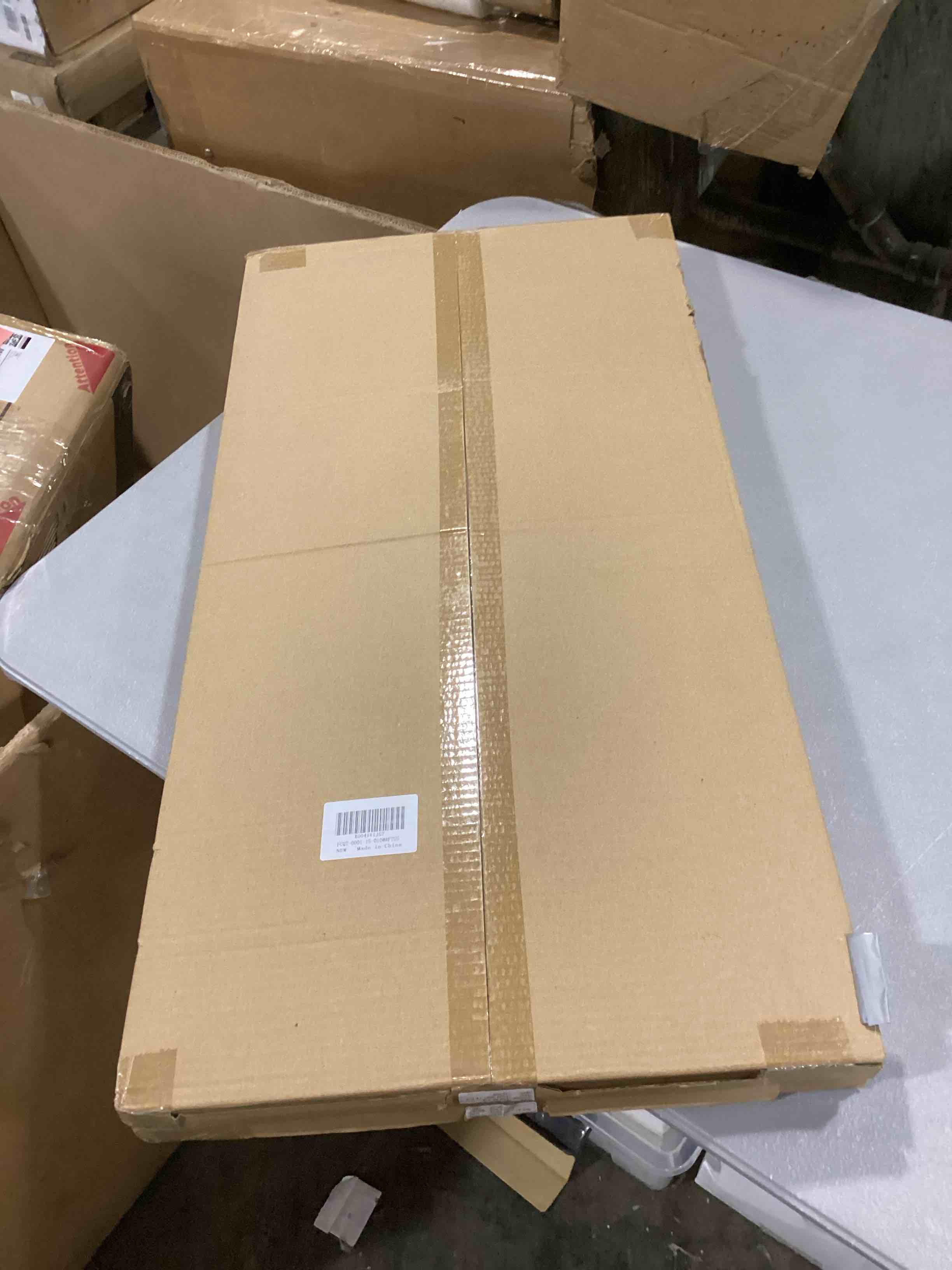 https://s3.amazonaws.com/lotting-images-prod/bidfta/RED6828694_1730909634554.jpeg