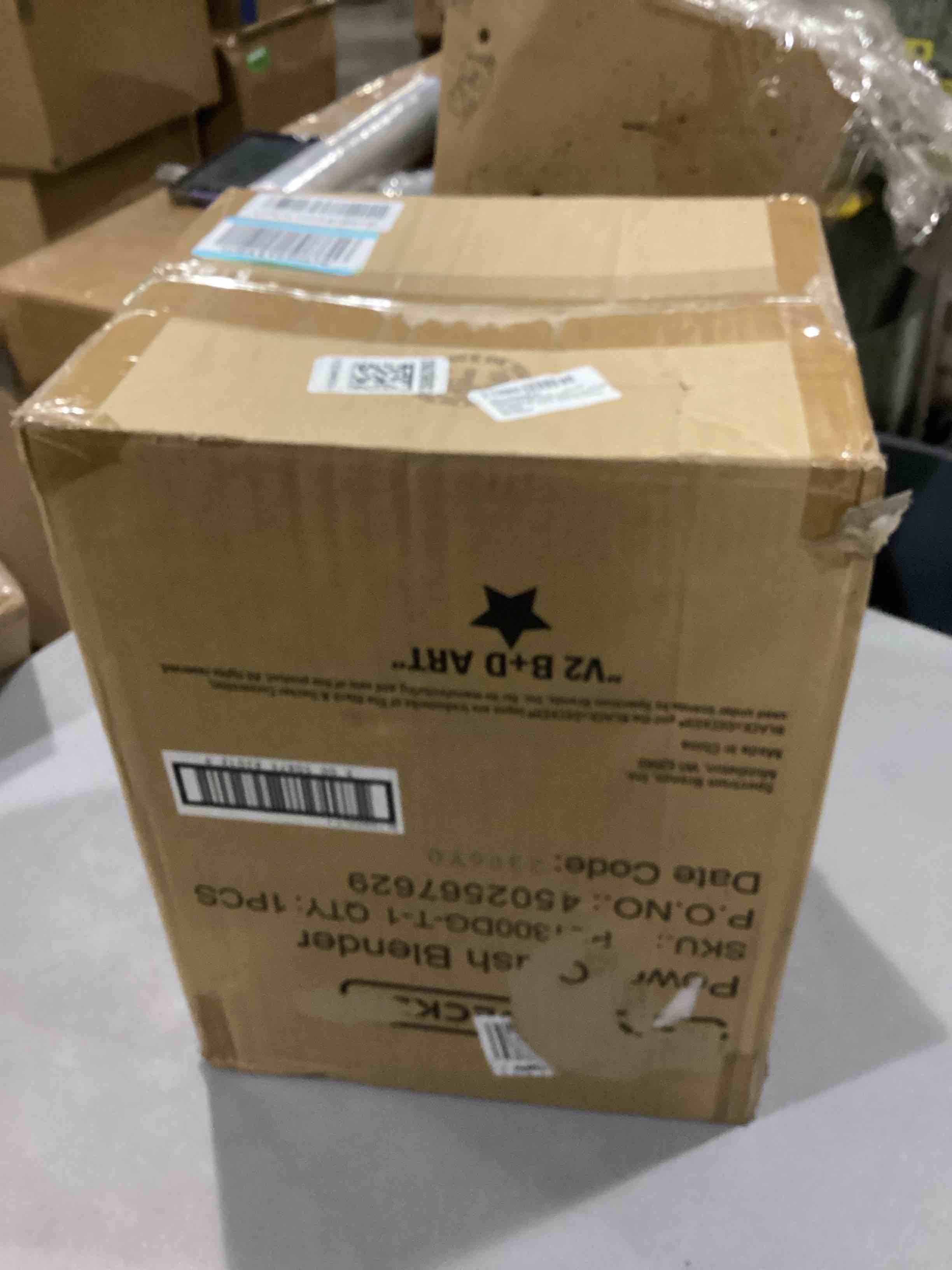 https://s3.amazonaws.com/lotting-images-prod/bidfta/RED6829458_1731502195057.jpeg