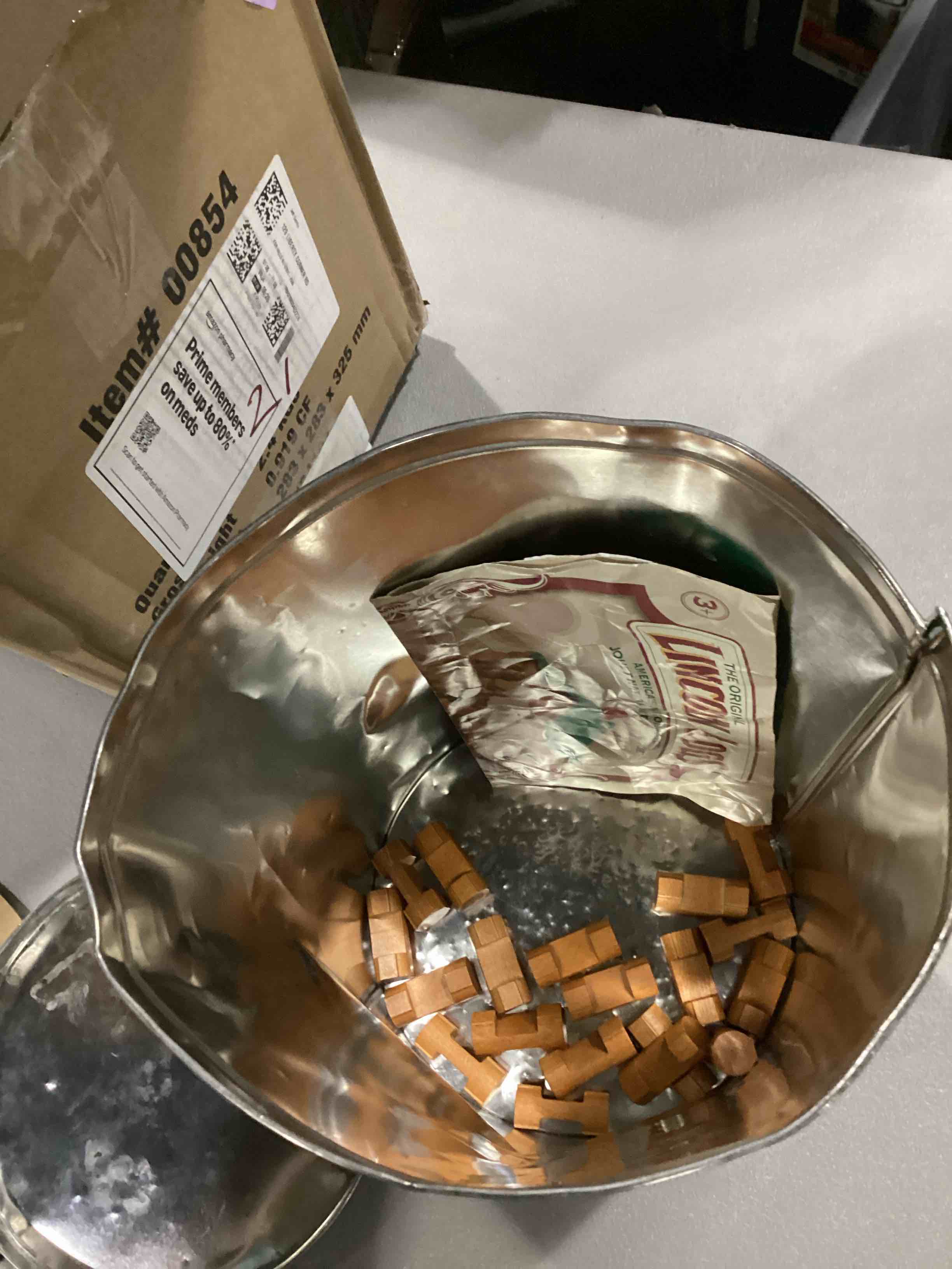 https://s3.amazonaws.com/lotting-images-prod/bidfta/RED6829609_1731593720952.jpeg