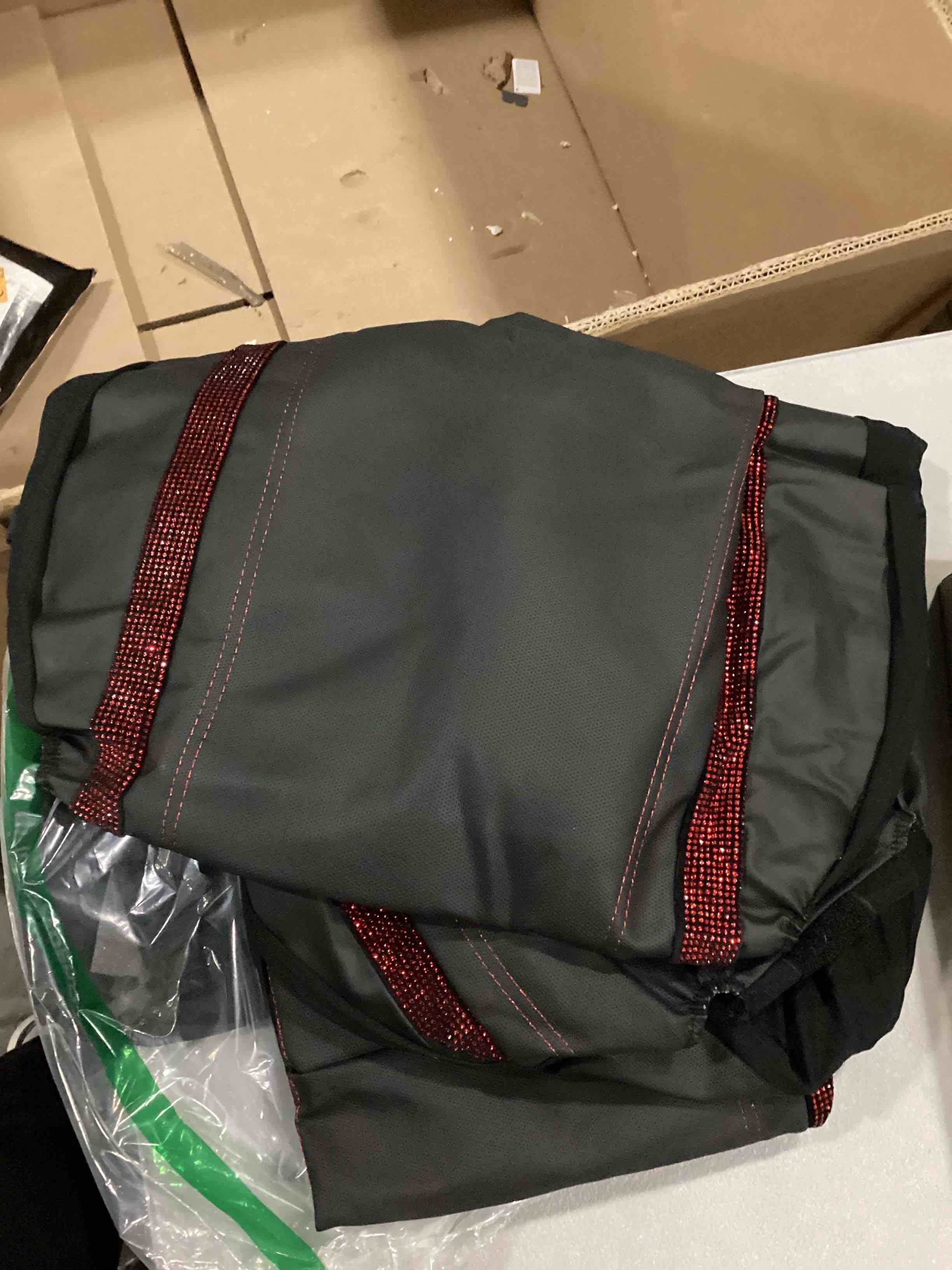 https://s3.amazonaws.com/lotting-images-prod/bidfta/RED6829835_1731685375359.jpeg