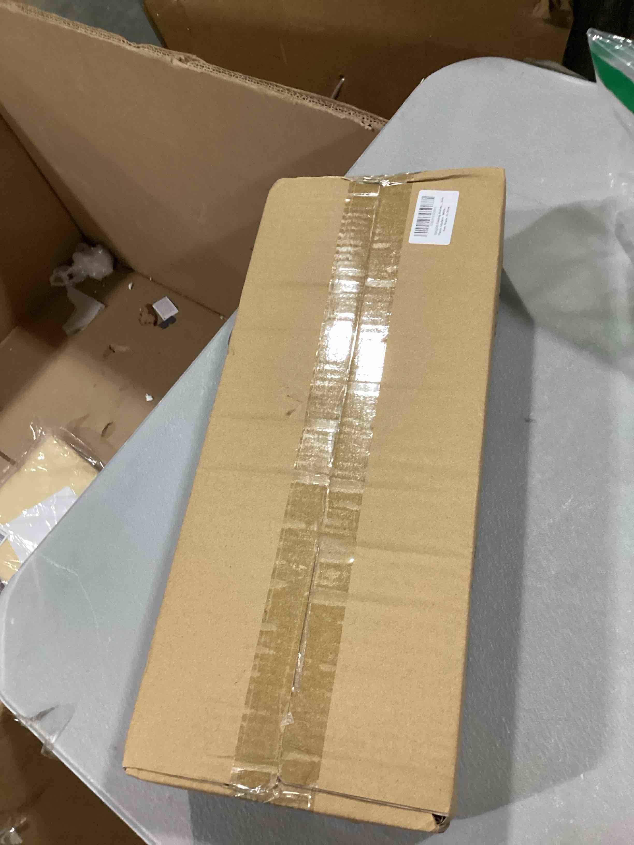 https://s3.amazonaws.com/lotting-images-prod/bidfta/RED6829914_1731692775751.jpeg