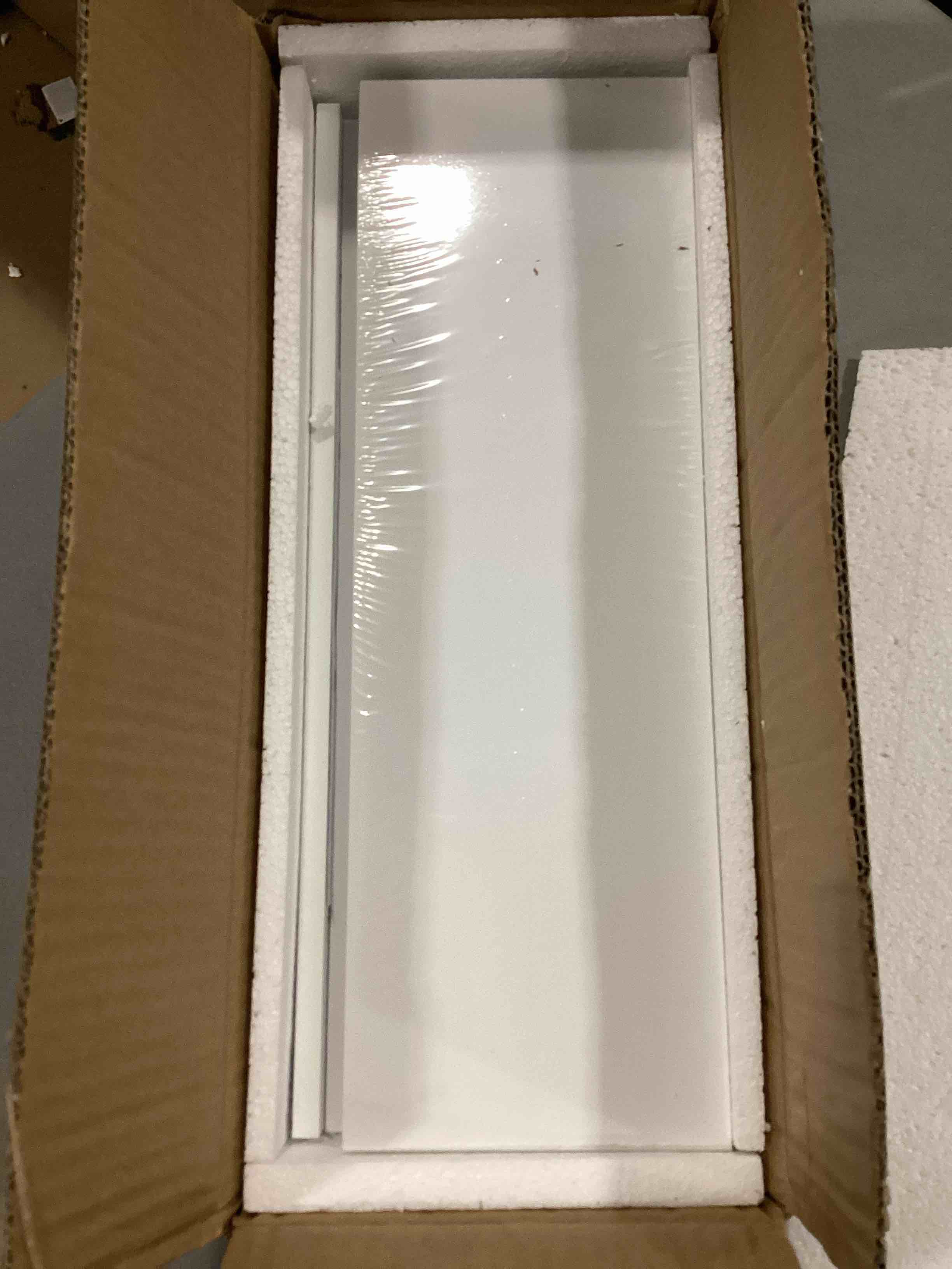 https://s3.amazonaws.com/lotting-images-prod/bidfta/RED6829914_1731692808707.jpeg