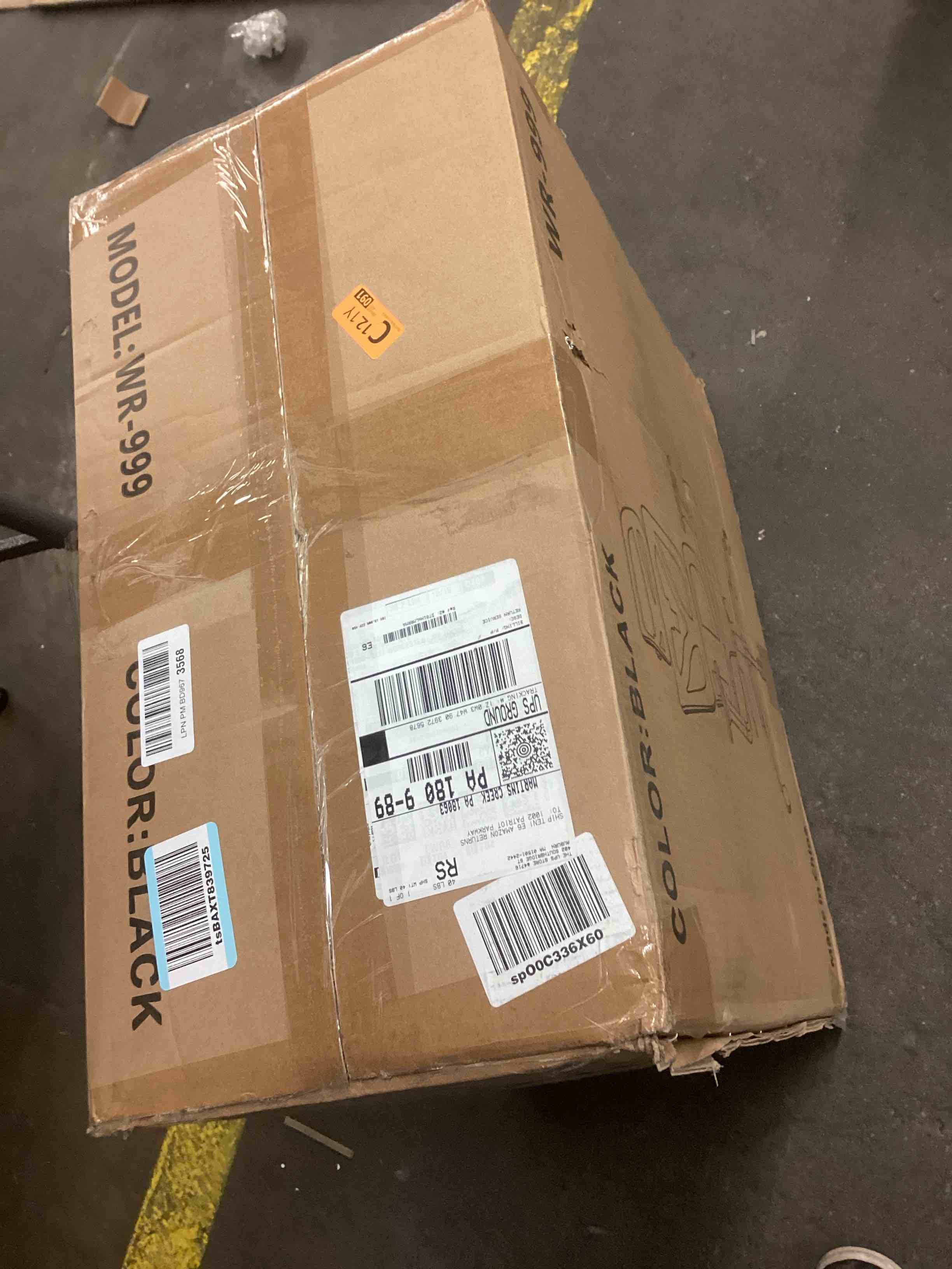 https://s3.amazonaws.com/lotting-images-prod/bidfta/RED6830050_1730321872742.jpeg