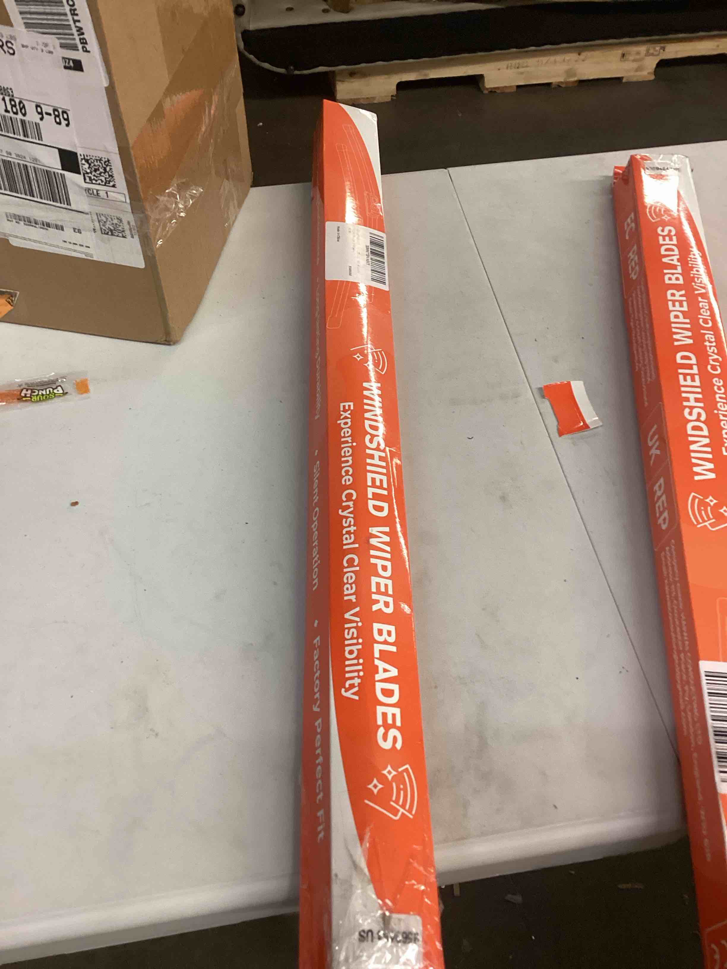 https://s3.amazonaws.com/lotting-images-prod/bidfta/RED6830075_1730394038069.jpeg