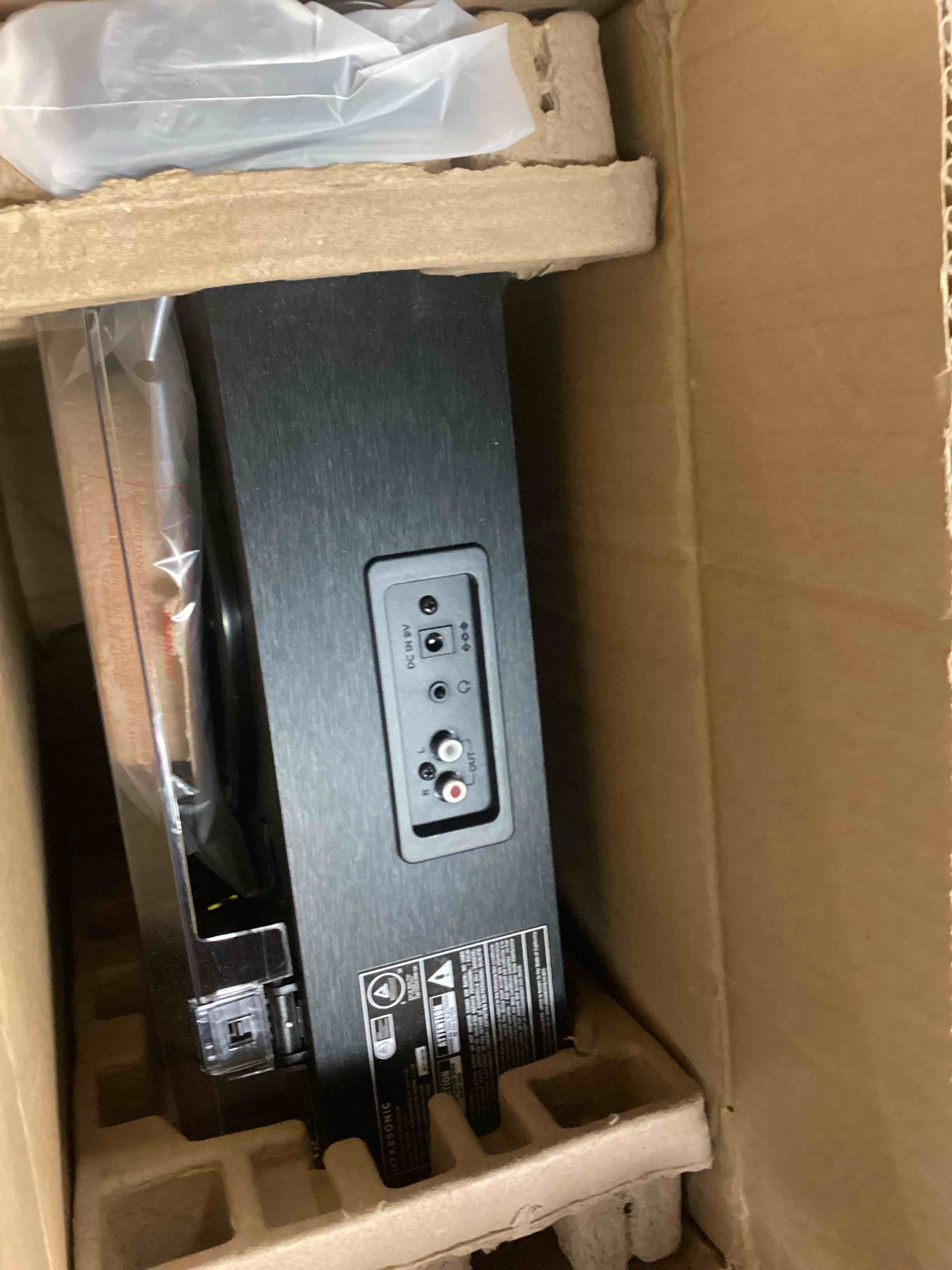 https://s3.amazonaws.com/lotting-images-prod/bidfta/RED6830090_1730394502010.jpeg