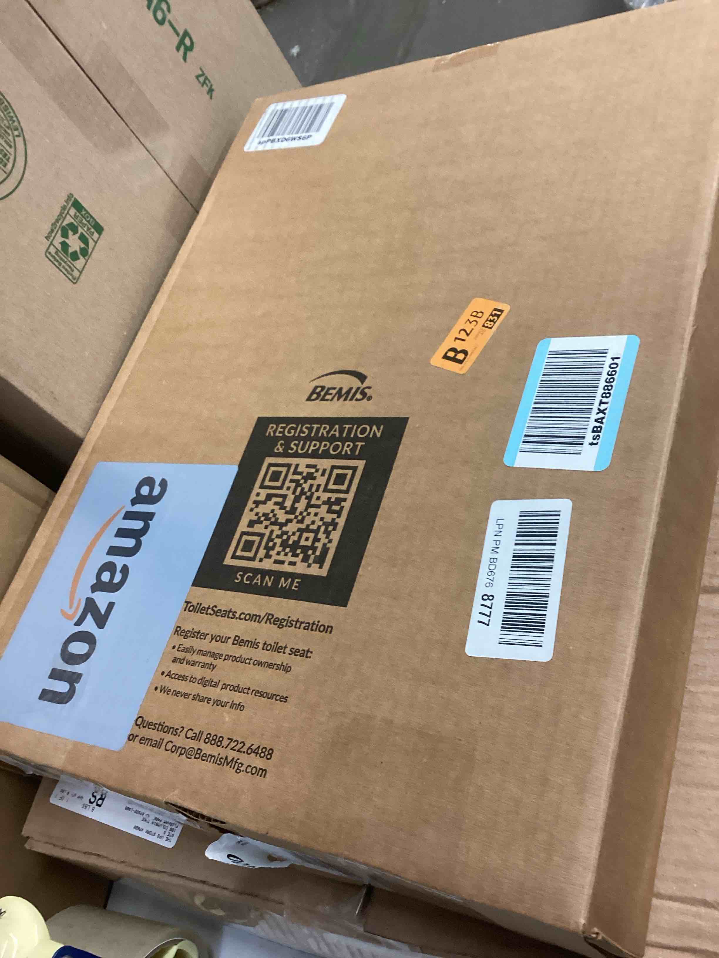 https://s3.amazonaws.com/lotting-images-prod/bidfta/RED6830104_1730402506424.jpeg