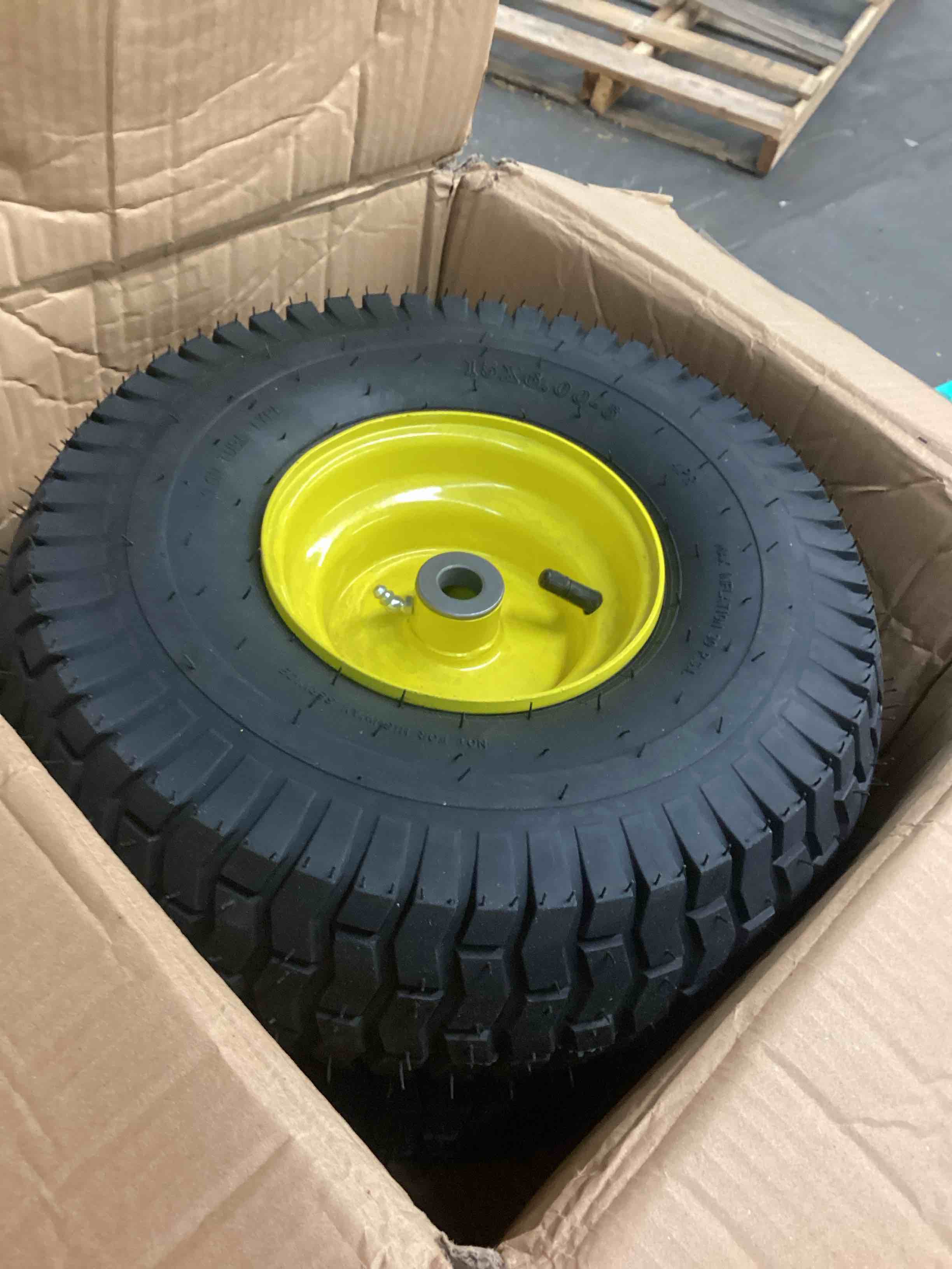 https://s3.amazonaws.com/lotting-images-prod/bidfta/RED6830108_1730405781211.jpeg