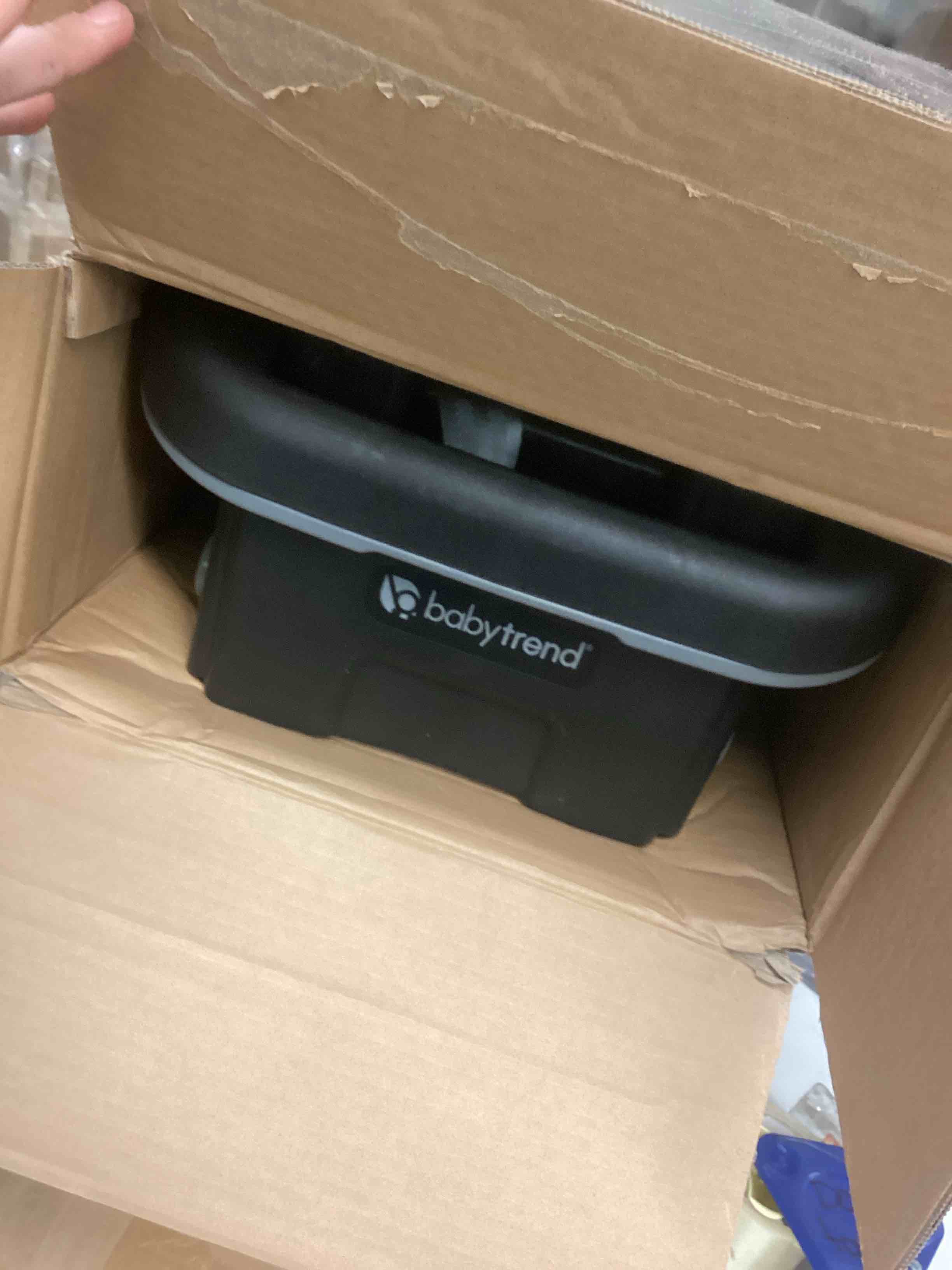 https://s3.amazonaws.com/lotting-images-prod/bidfta/RED6830425_1729697662056.jpeg