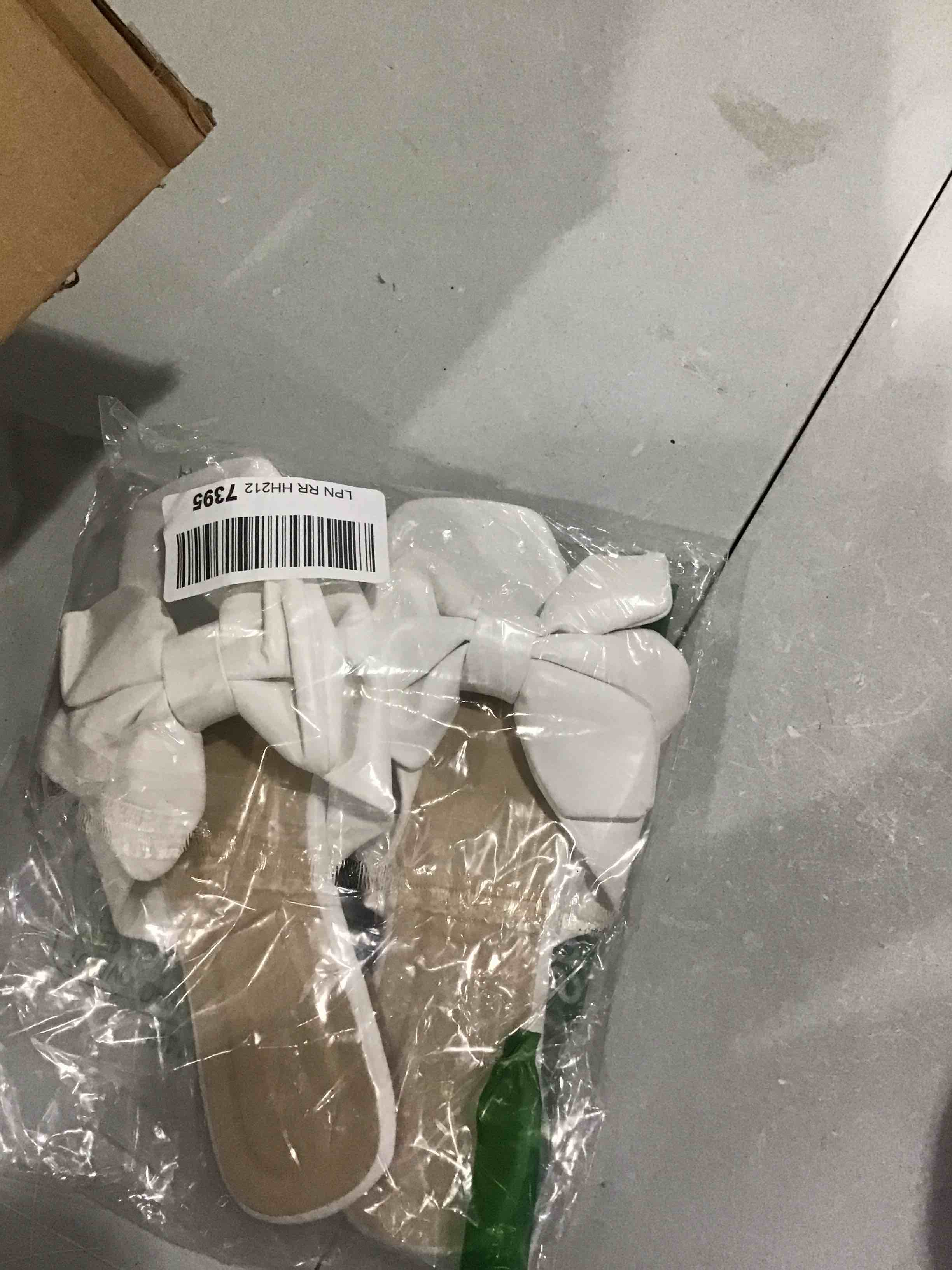 https://s3.amazonaws.com/lotting-images-prod/bidfta/RED6831544_1730123363048.jpeg