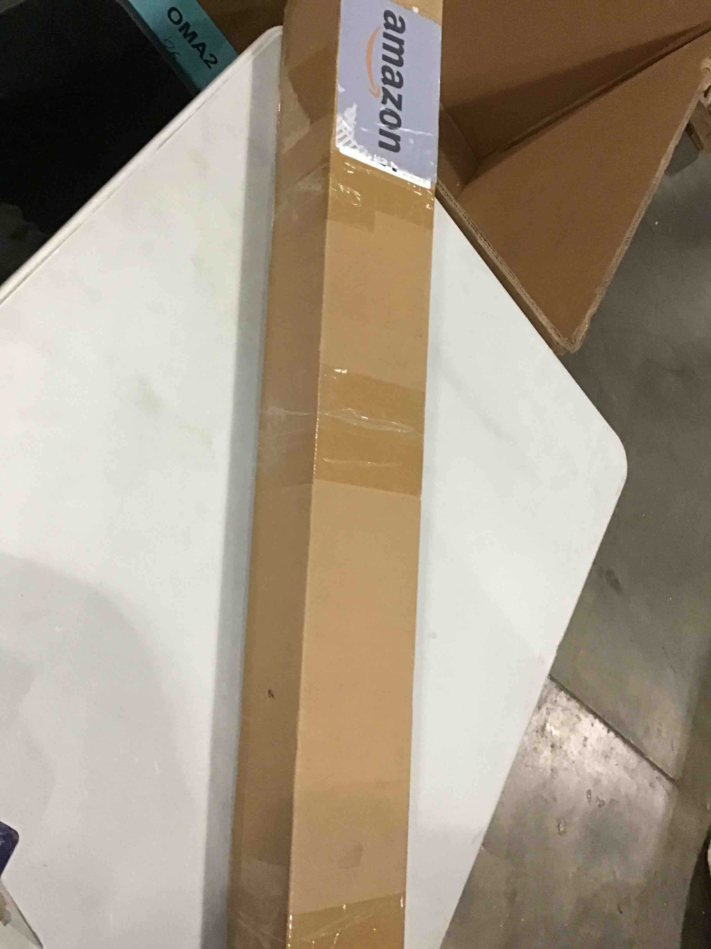 https://s3.amazonaws.com/lotting-images-prod/bidfta/RED6831615_1730202709693.jpeg