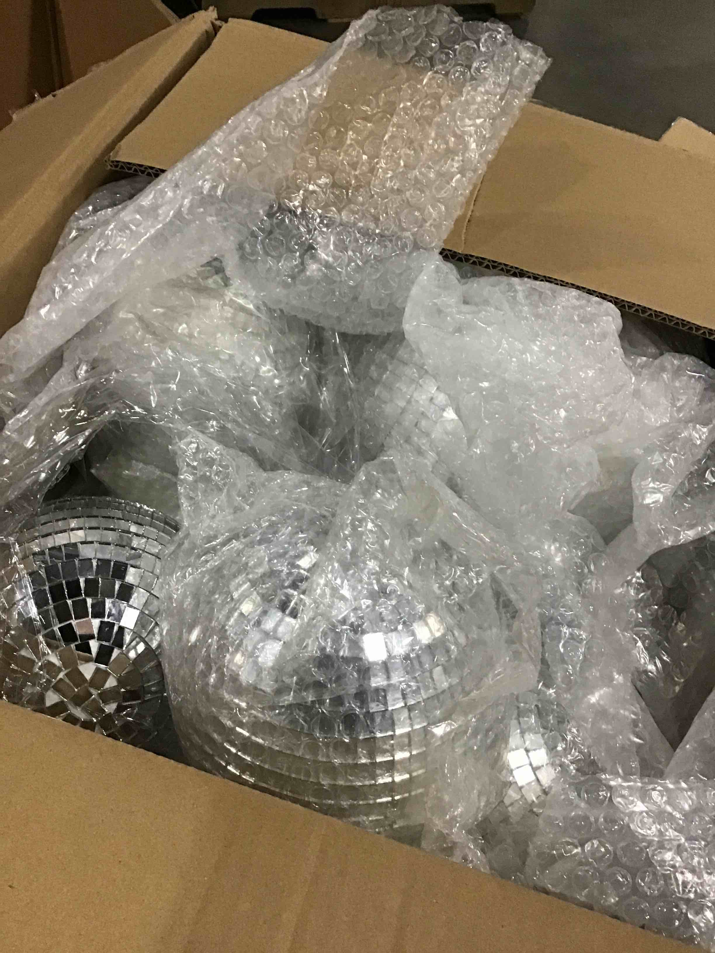 https://s3.amazonaws.com/lotting-images-prod/bidfta/RED6831654_1730212906010.jpeg
