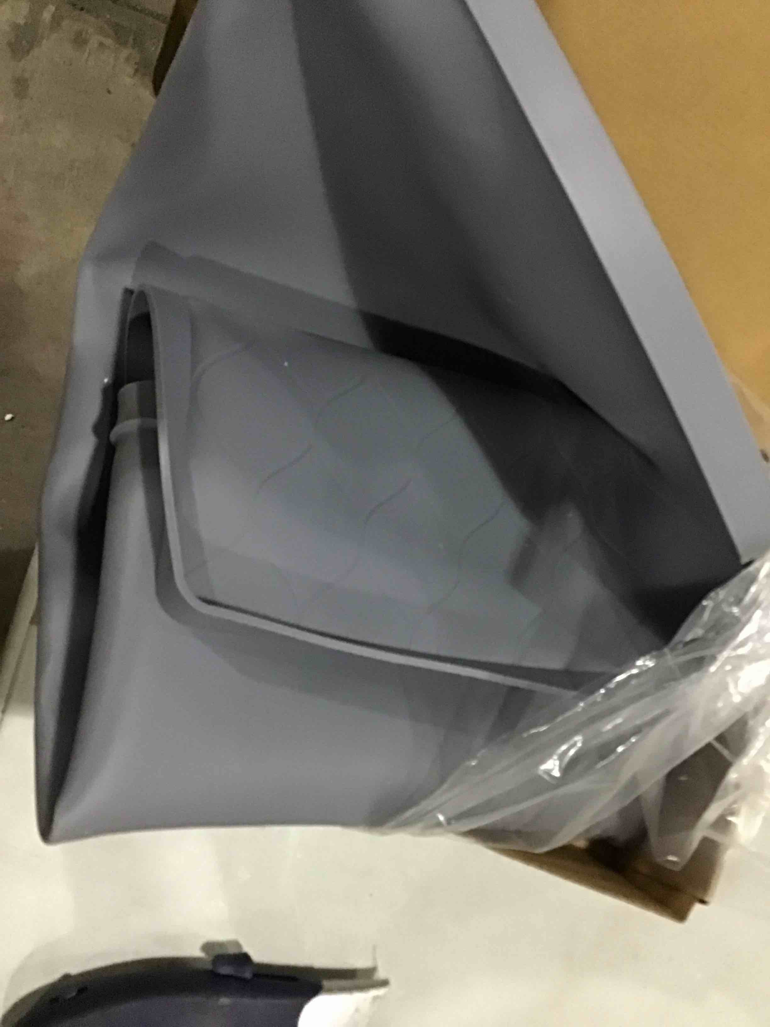 https://s3.amazonaws.com/lotting-images-prod/bidfta/RED6831737_1730294634421.jpeg