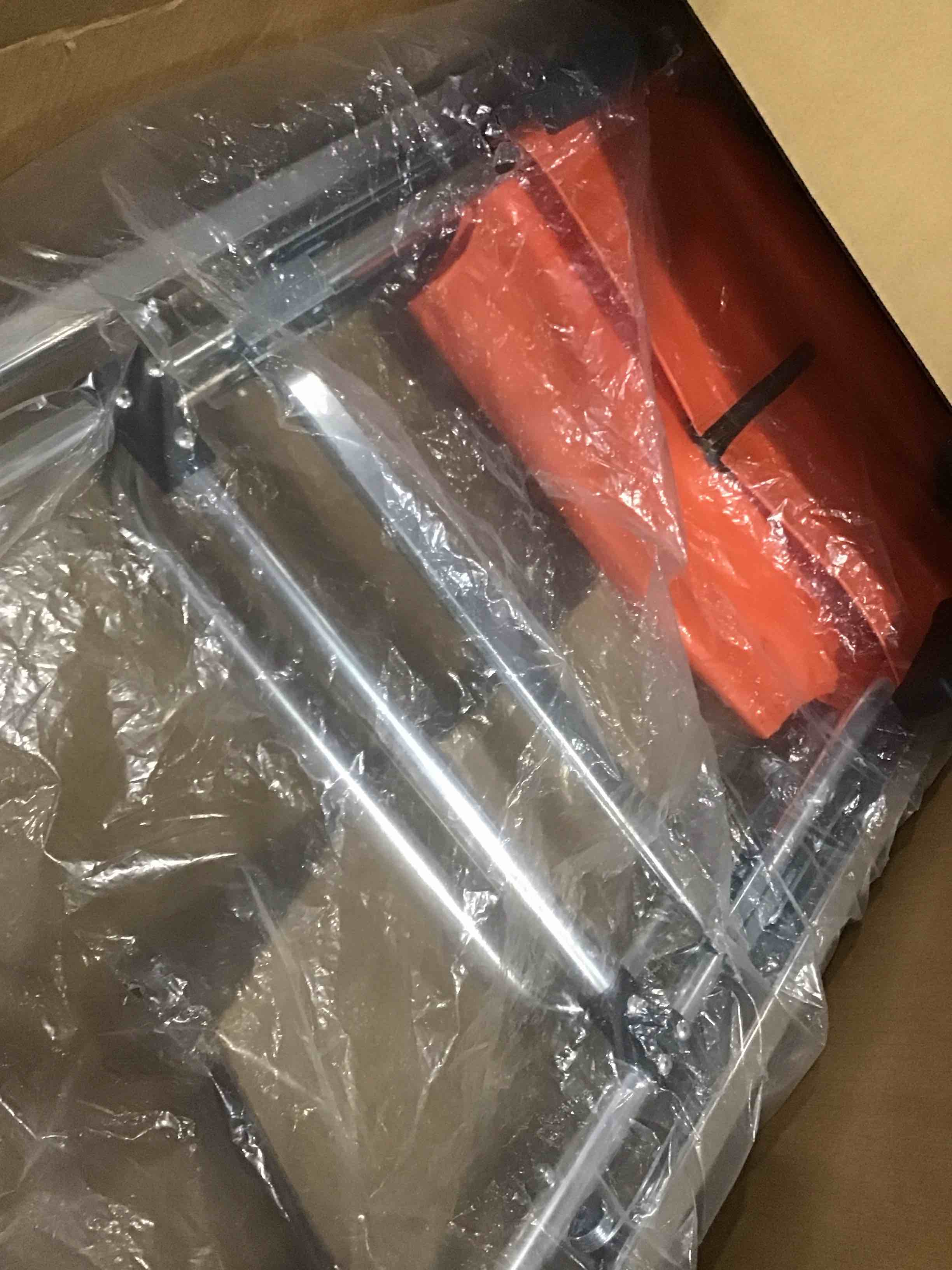 https://s3.amazonaws.com/lotting-images-prod/bidfta/RED6831889_1730390325805.jpeg
