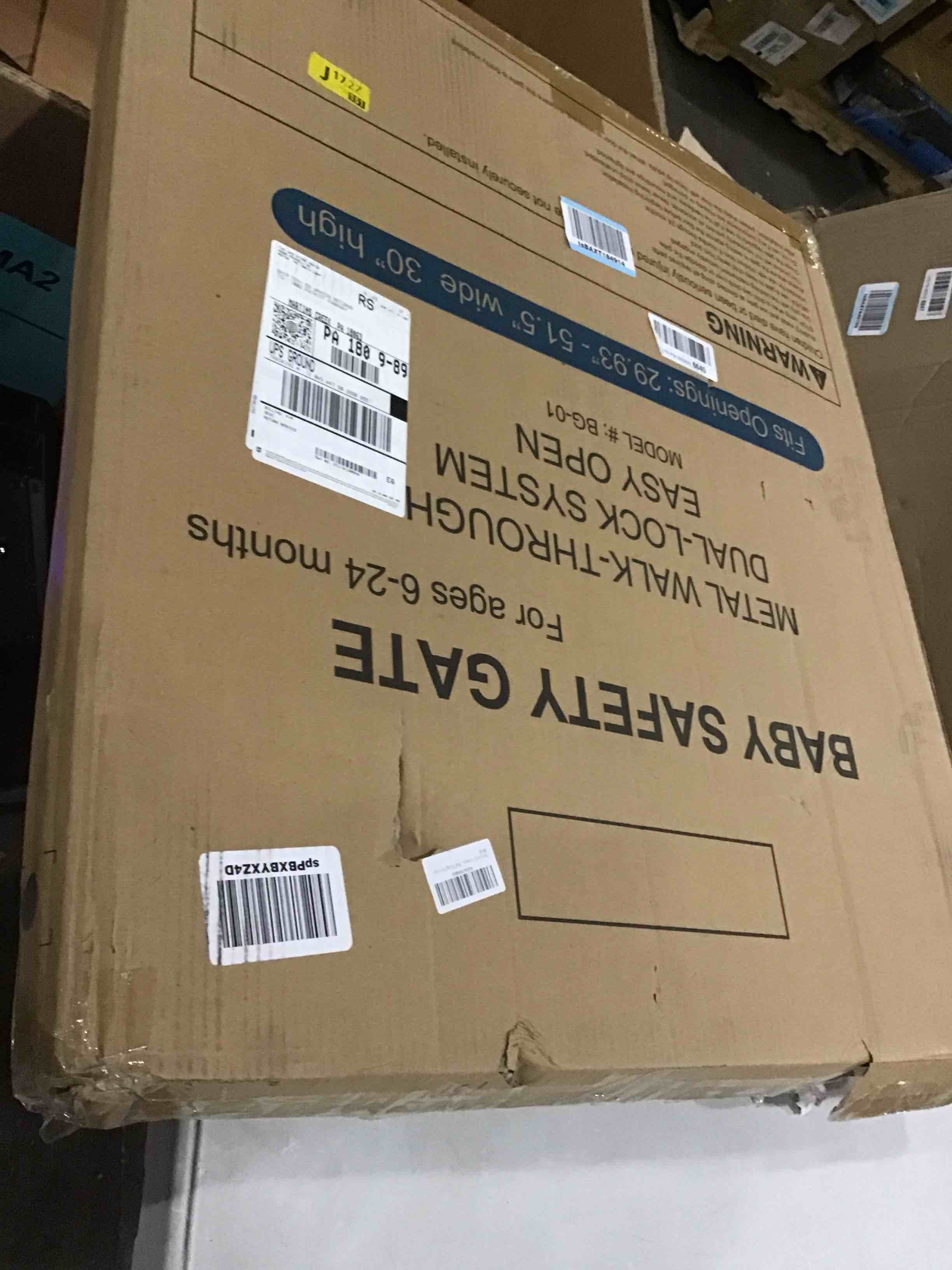 https://s3.amazonaws.com/lotting-images-prod/bidfta/RED6831917_1730397096607.jpeg
