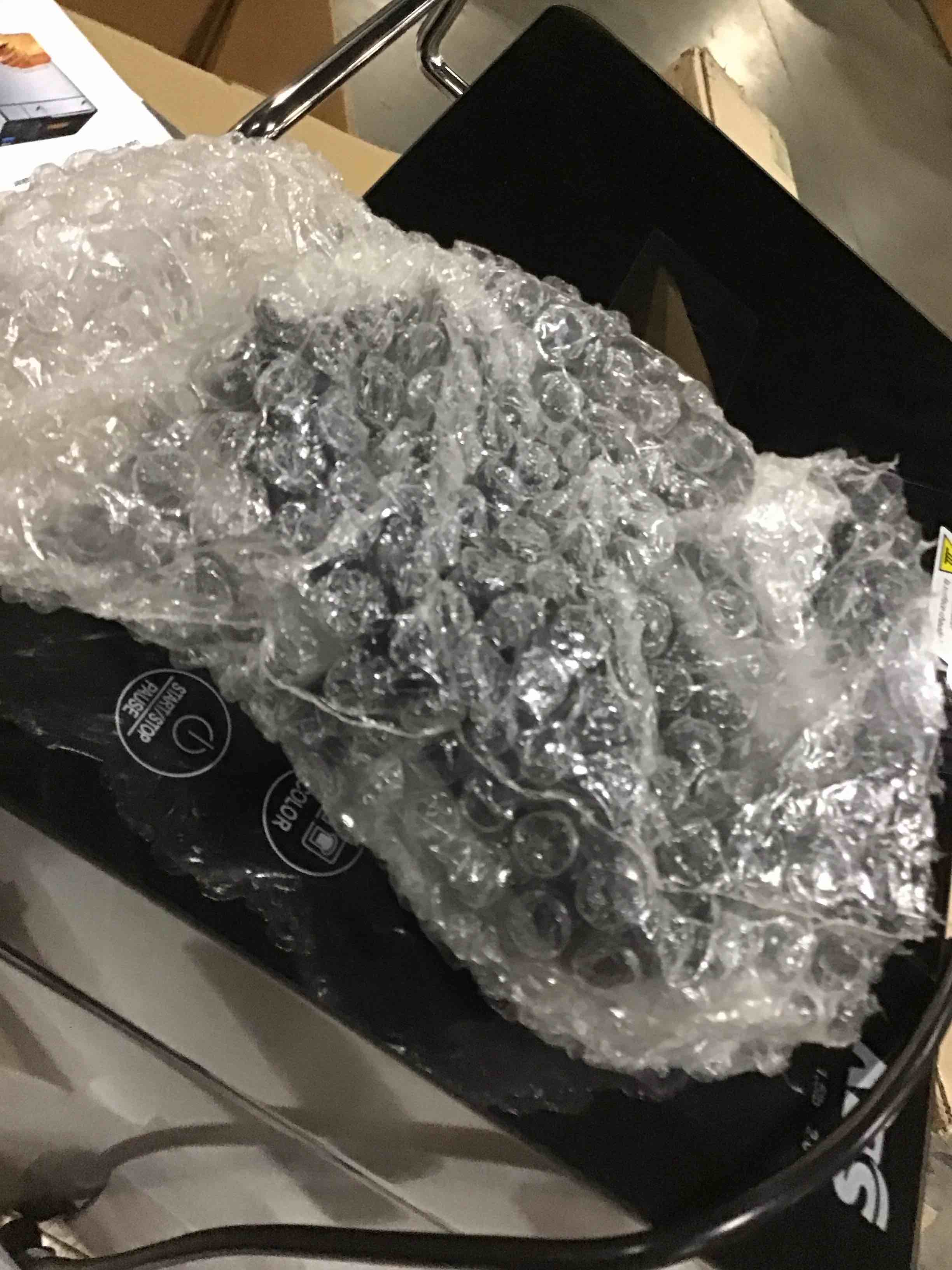 https://s3.amazonaws.com/lotting-images-prod/bidfta/RED6831968_1730461785371.jpeg