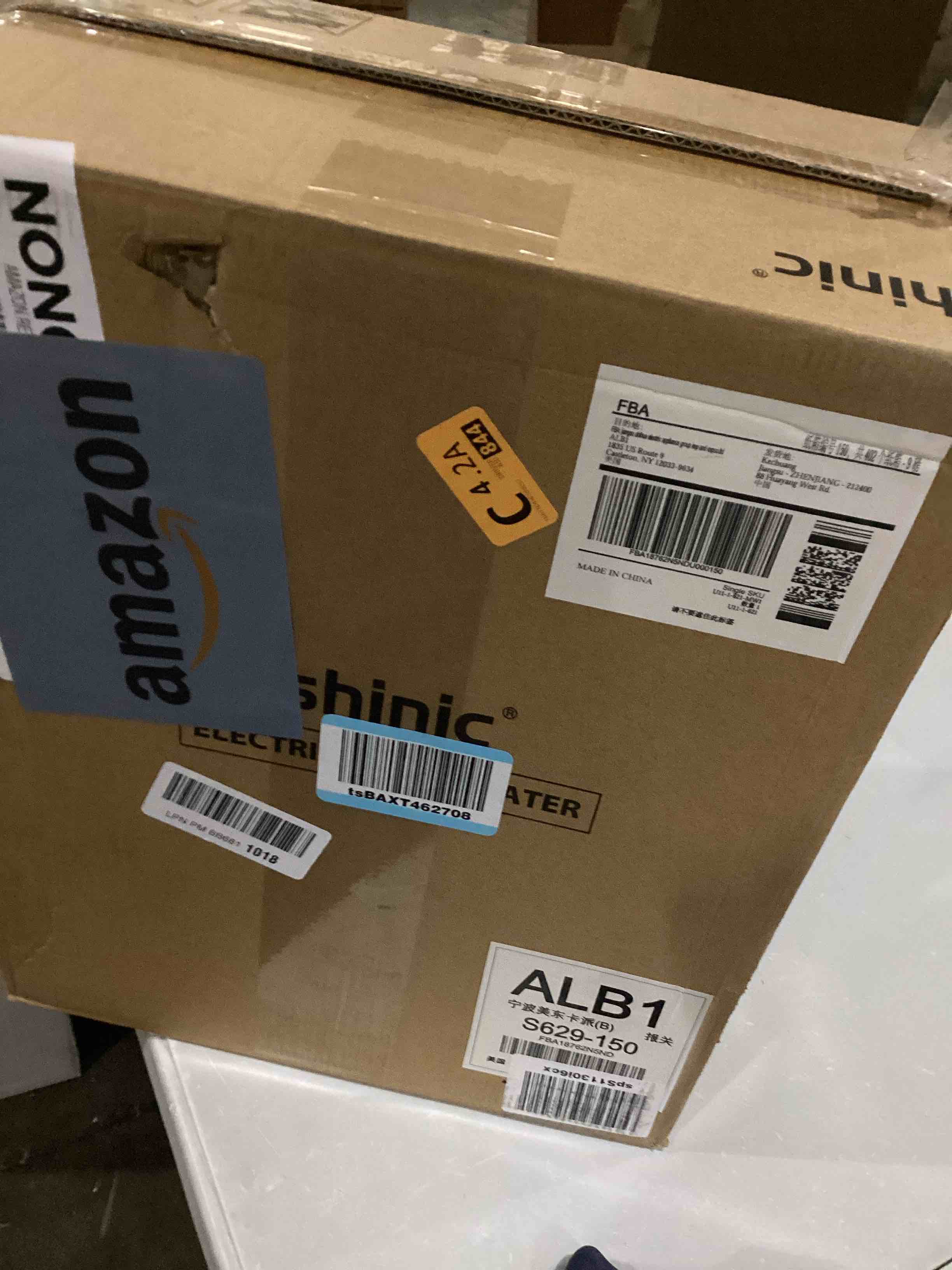 https://s3.amazonaws.com/lotting-images-prod/bidfta/RED6832579_1731340509950.jpeg