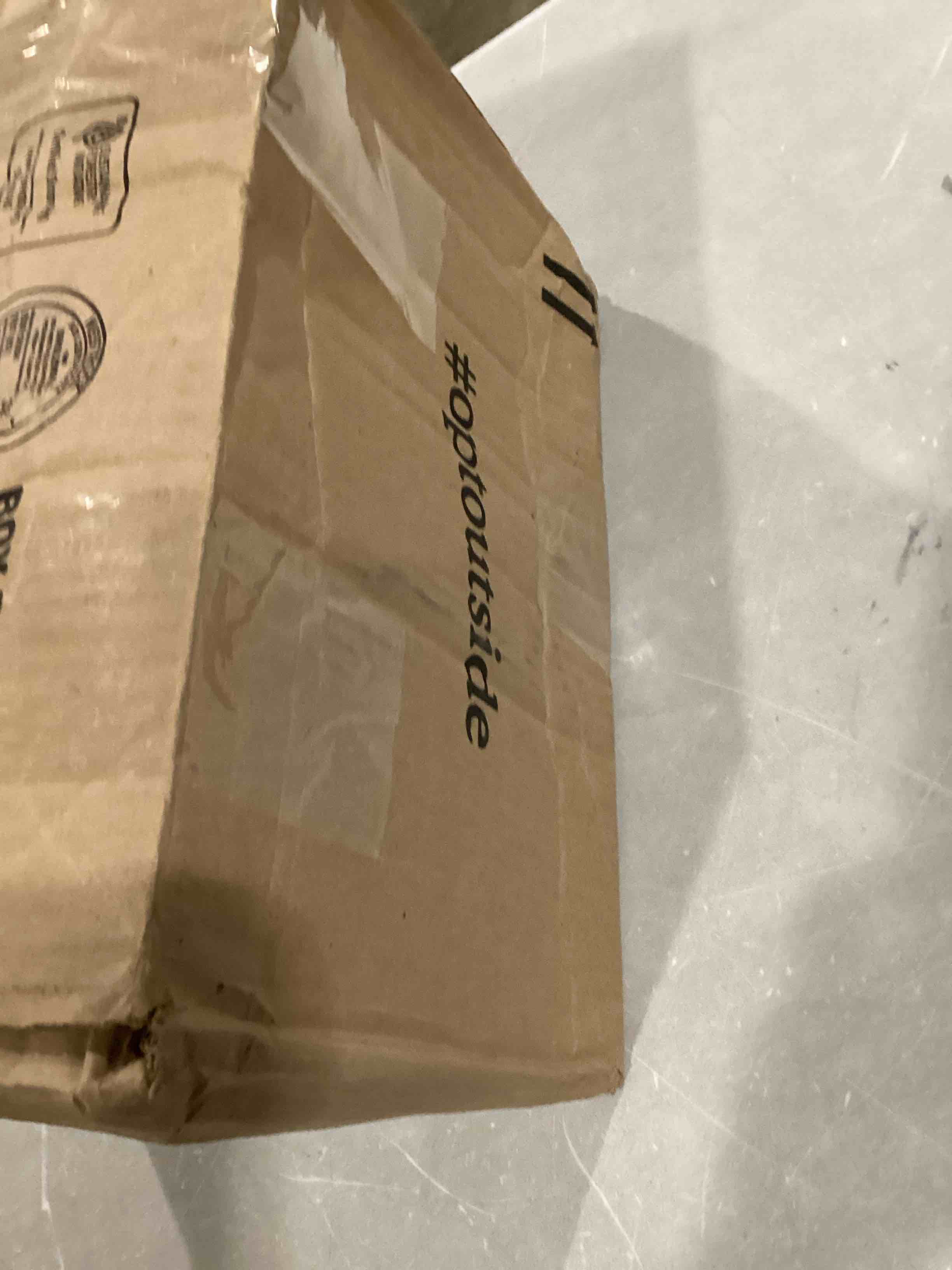 https://s3.amazonaws.com/lotting-images-prod/bidfta/RED6833353_1730831962285.jpeg