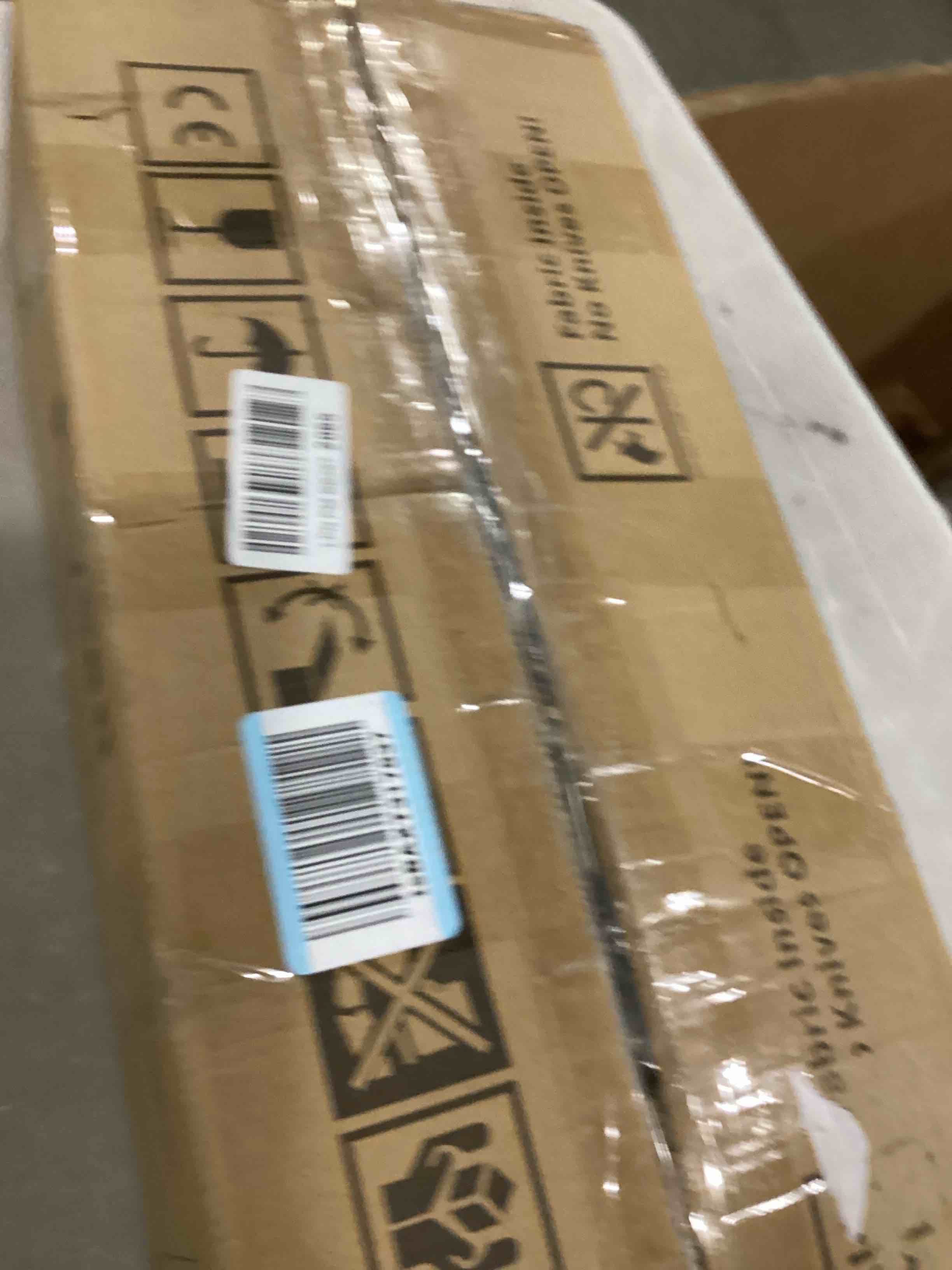 https://s3.amazonaws.com/lotting-images-prod/bidfta/RED6833497_1730911165836.jpeg