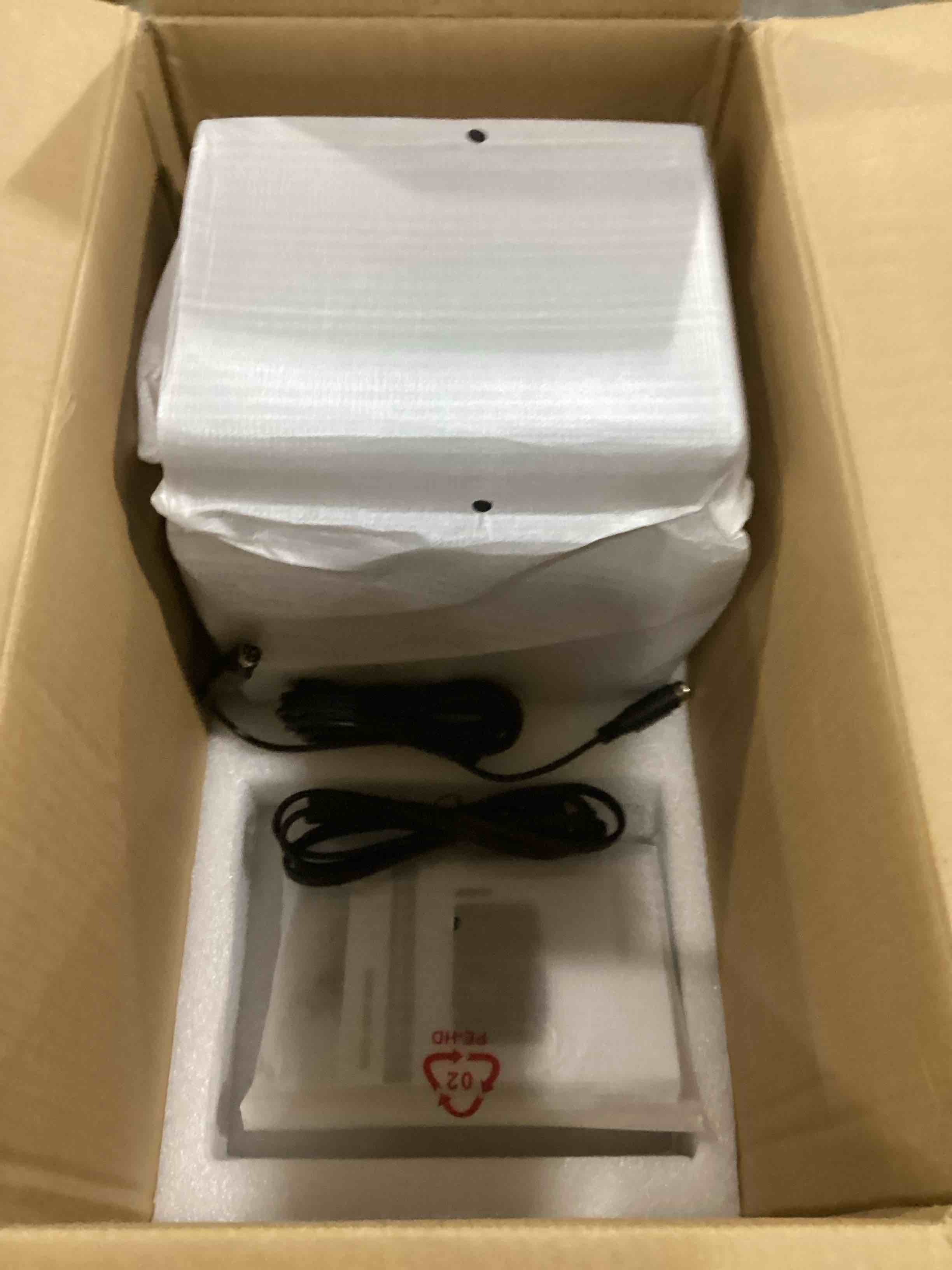 https://s3.amazonaws.com/lotting-images-prod/bidfta/RED6833498_1730911311451.jpeg