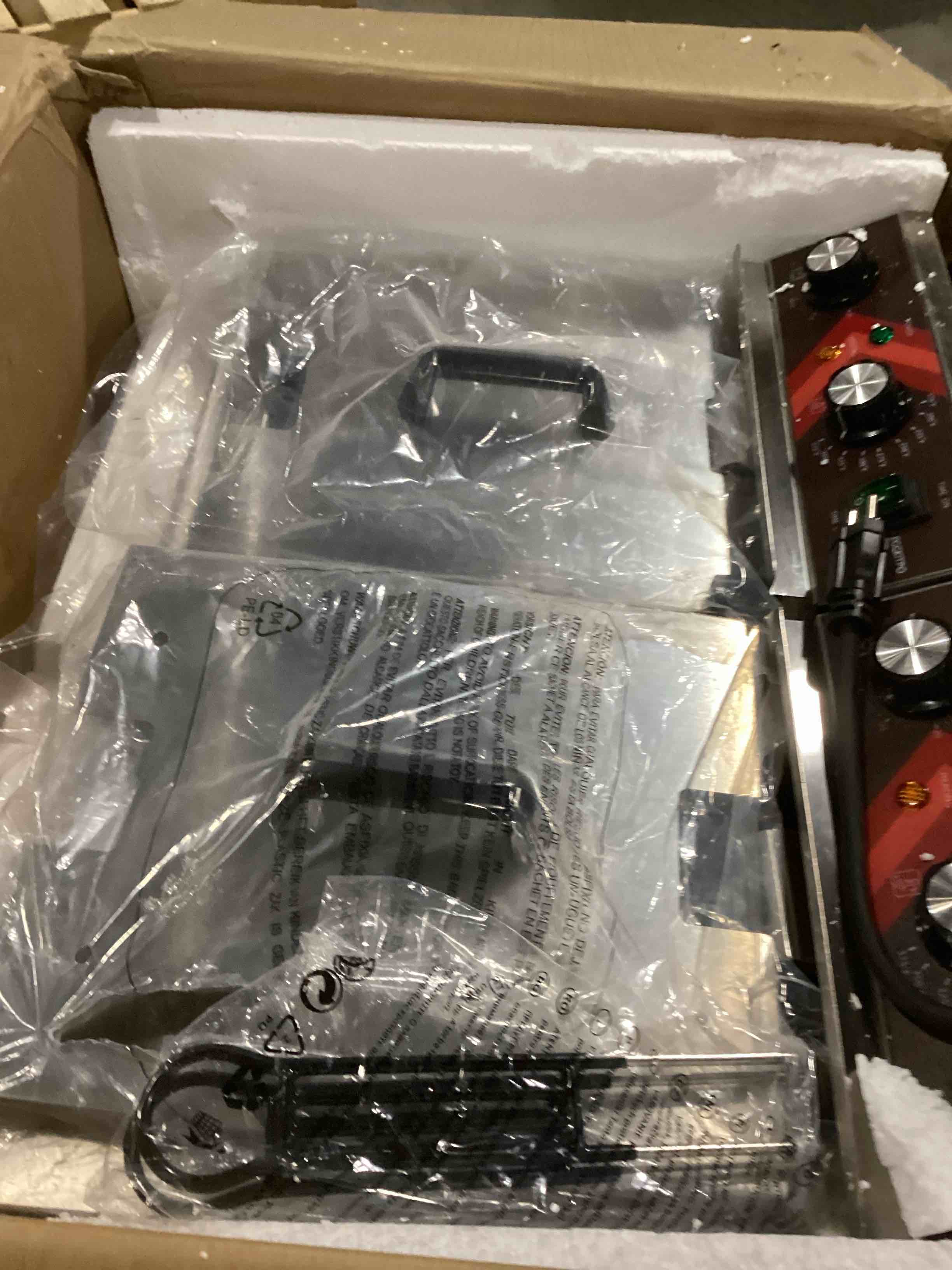 https://s3.amazonaws.com/lotting-images-prod/bidfta/RED6833814_1731943570017.jpeg