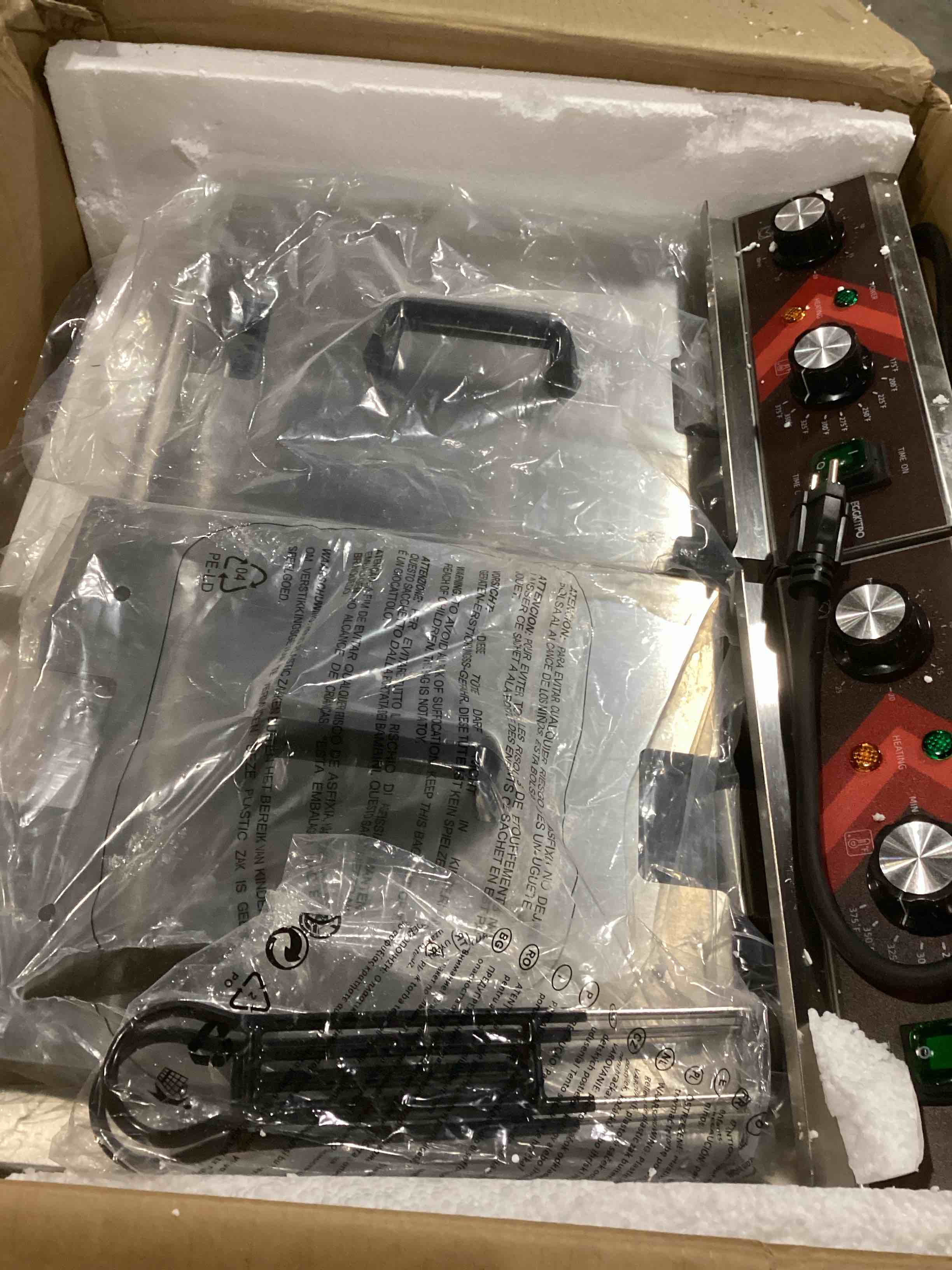 https://s3.amazonaws.com/lotting-images-prod/bidfta/RED6833814_1731943571154.jpeg