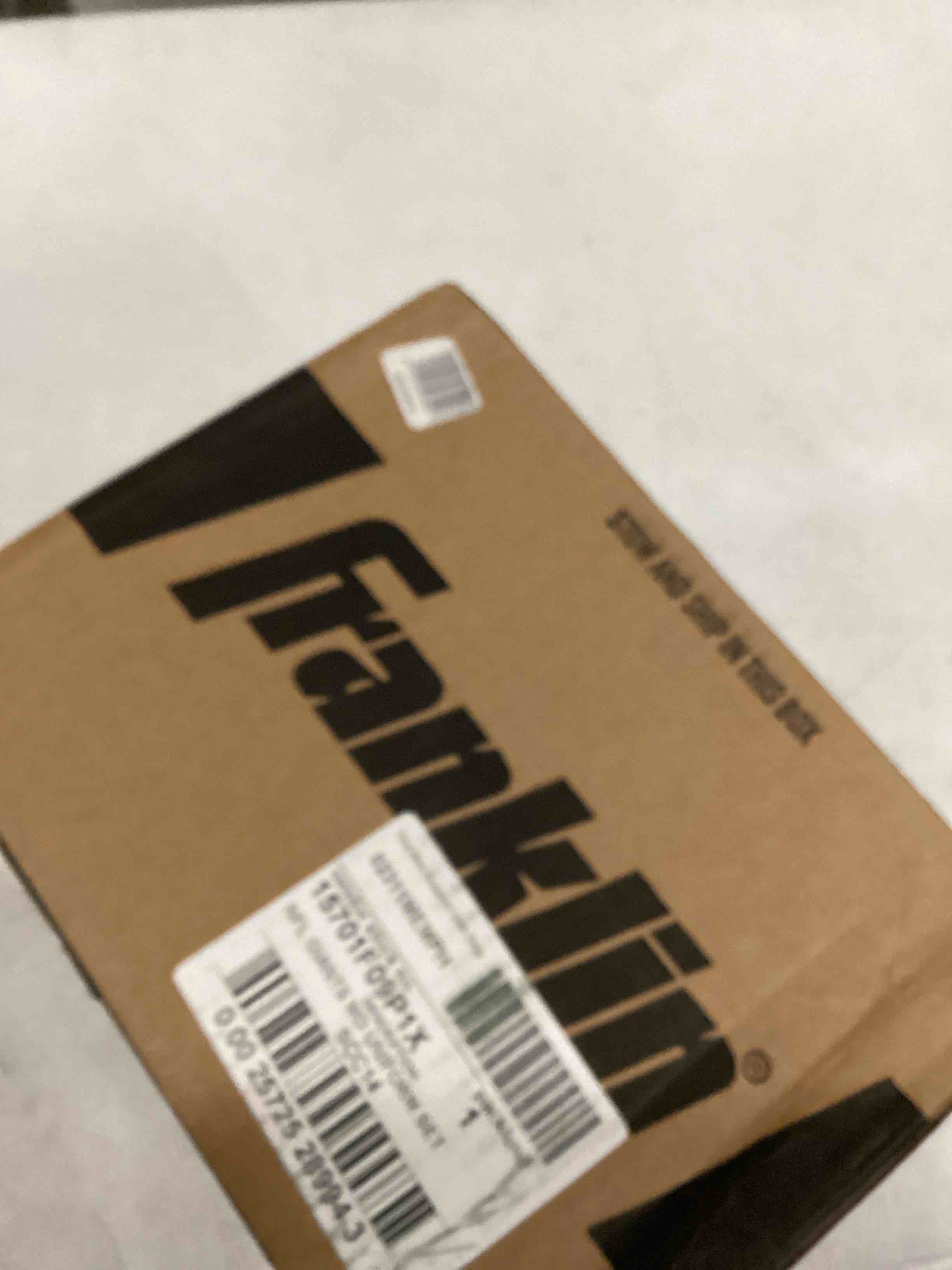 https://s3.amazonaws.com/lotting-images-prod/bidfta/RED6834347_1732286983620.jpeg