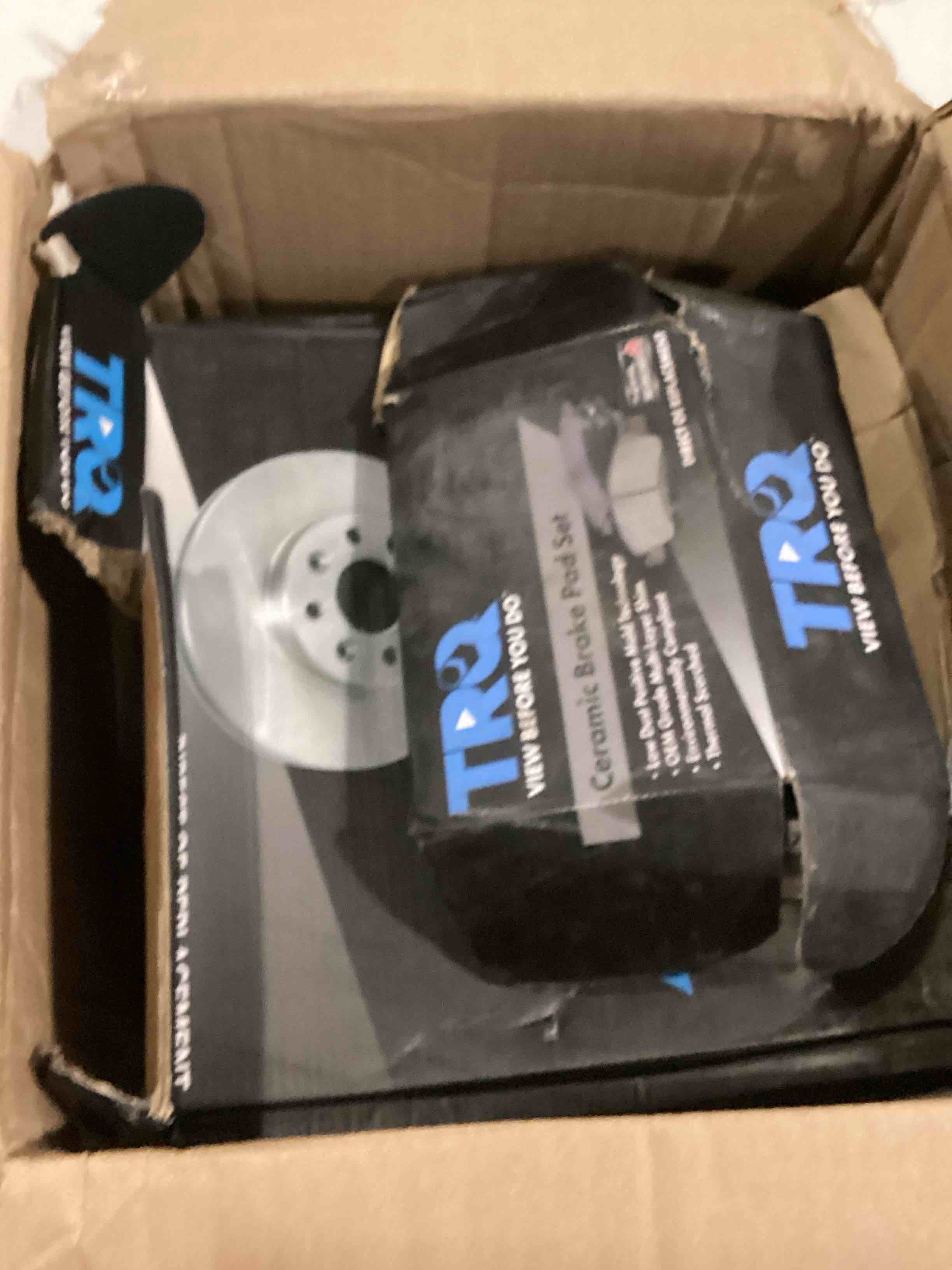 https://s3.amazonaws.com/lotting-images-prod/bidfta/RED6834359_1732290654027.jpeg