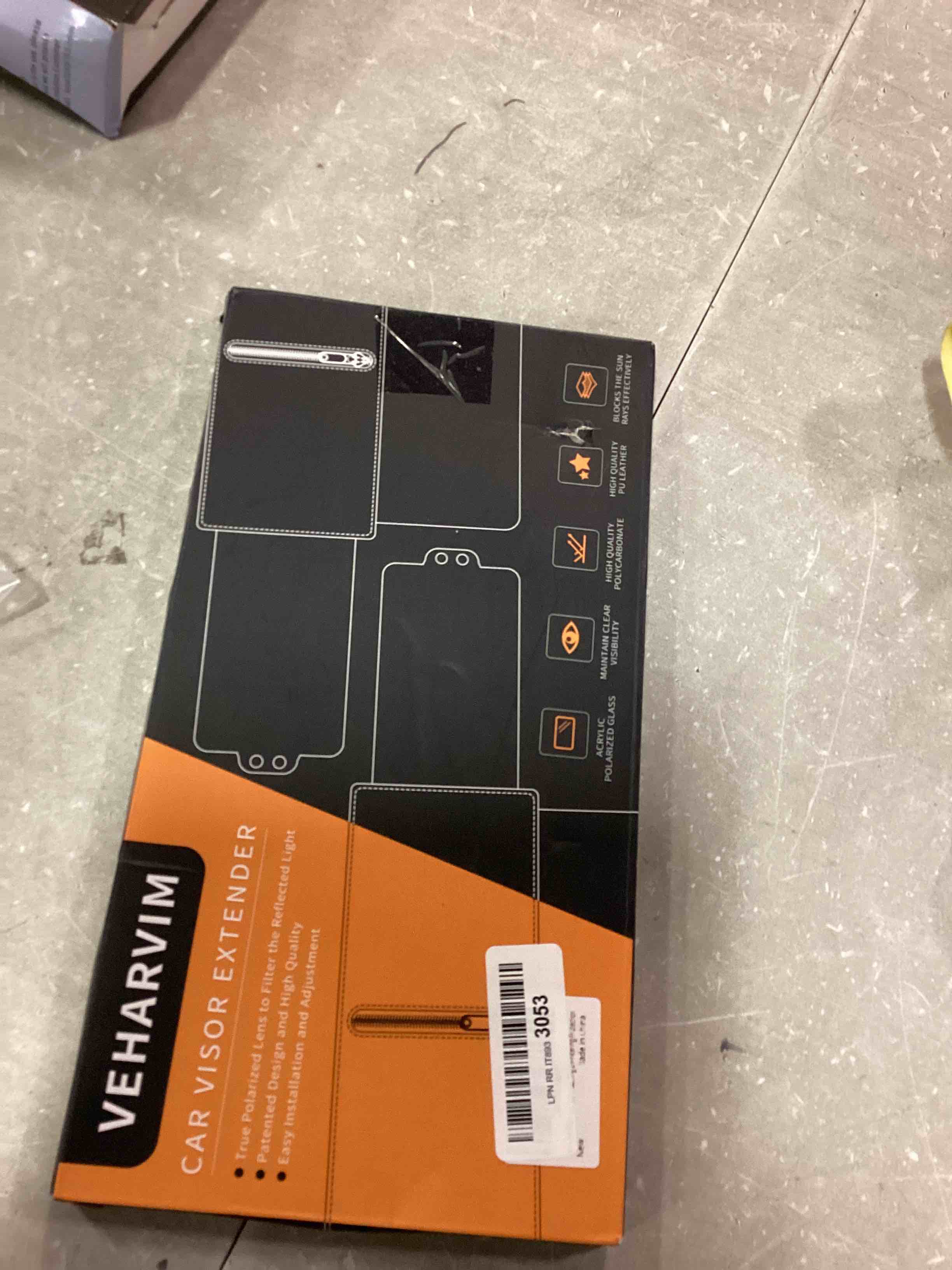 https://s3.amazonaws.com/lotting-images-prod/bidfta/RED6836191_1721702749321.jpeg