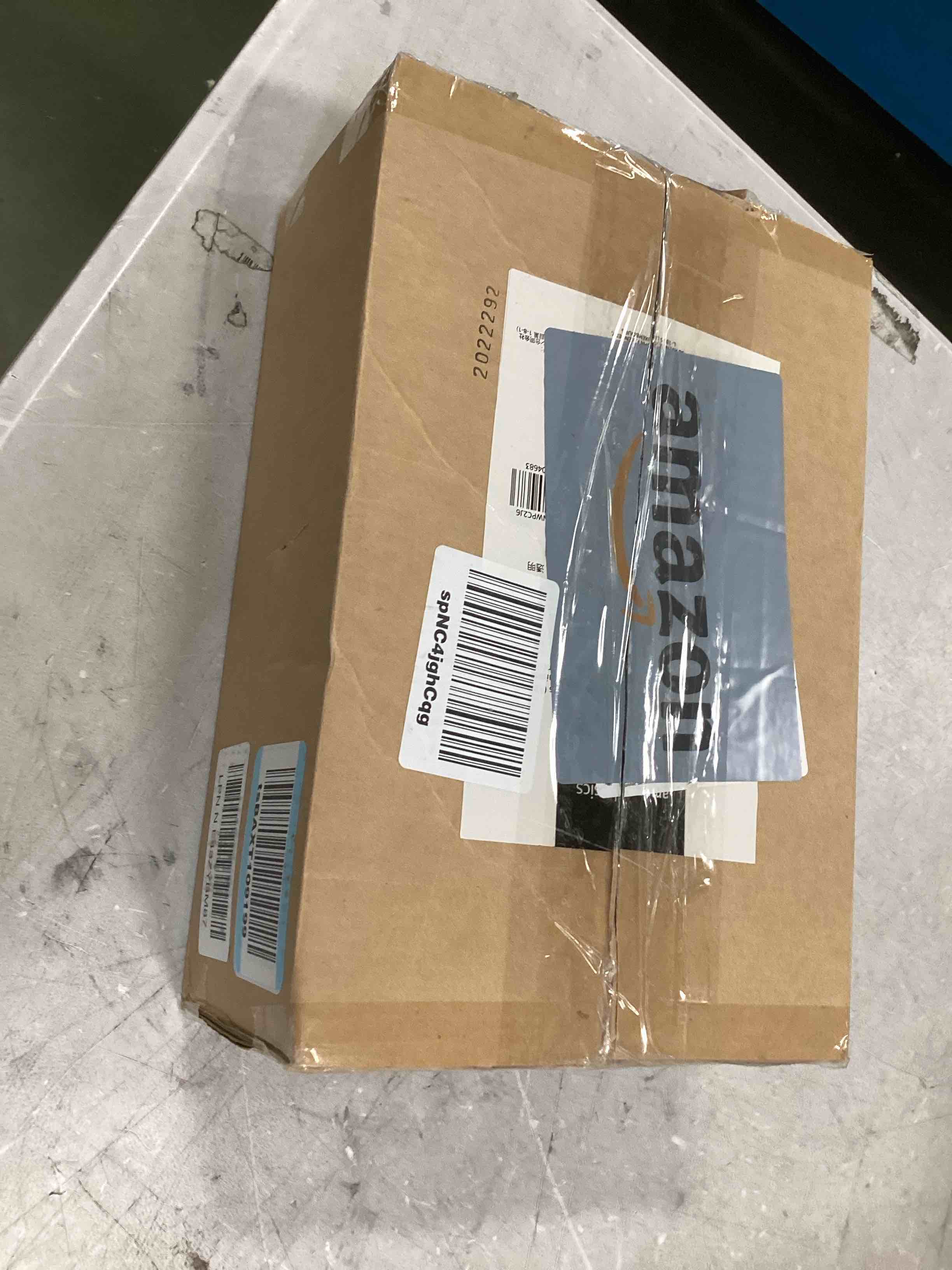 https://s3.amazonaws.com/lotting-images-prod/bidfta/RED6837710_1721824791283.jpeg