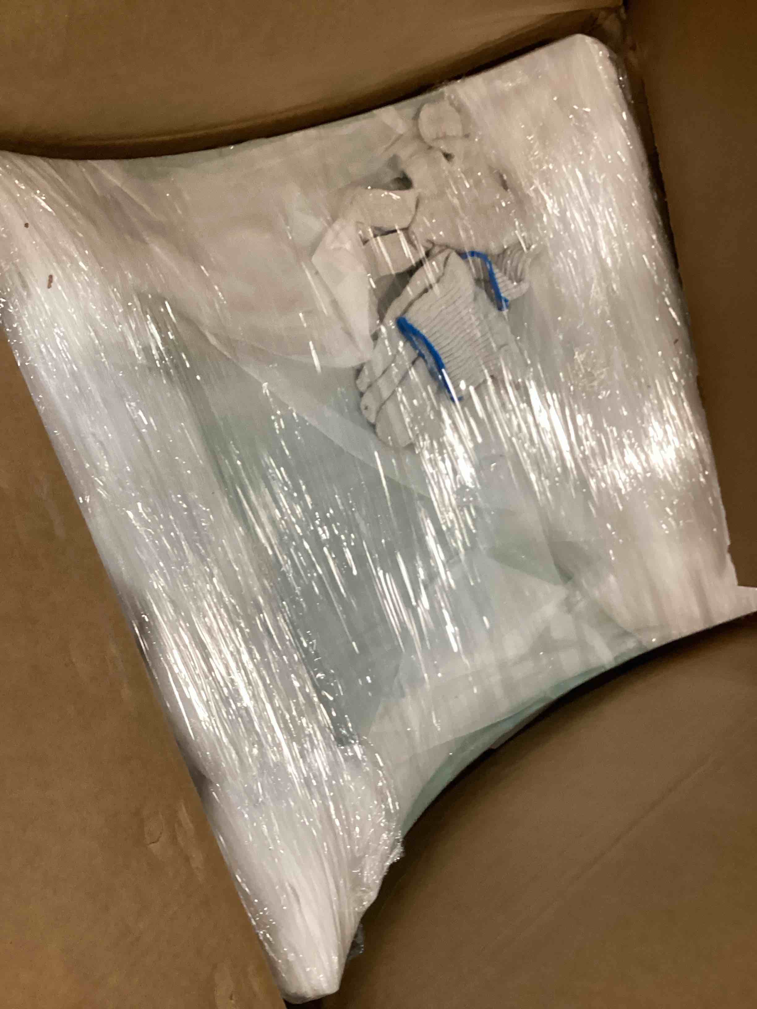https://s3.amazonaws.com/lotting-images-prod/bidfta/RED6838293_1722008042987.jpeg