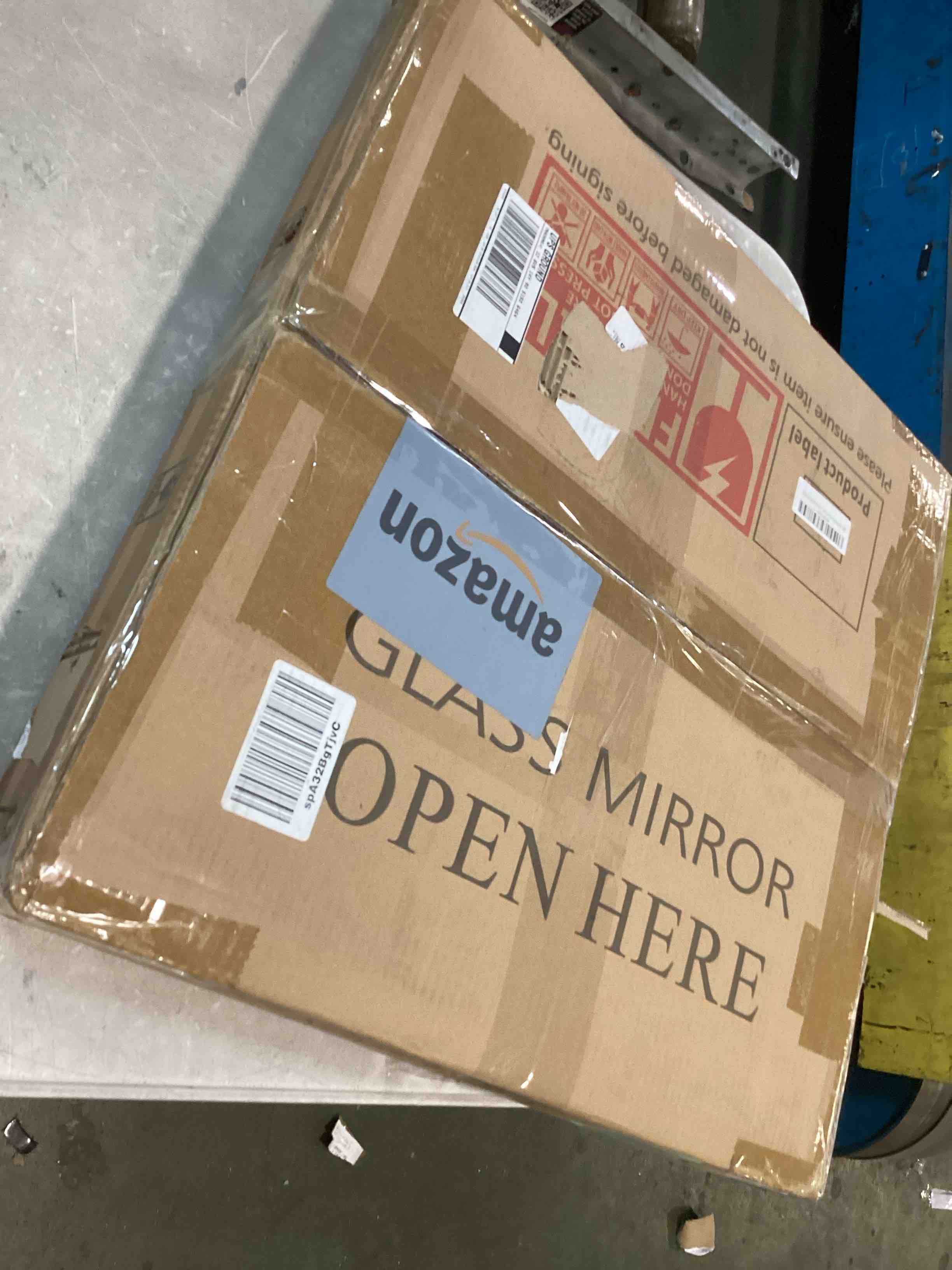 https://s3.amazonaws.com/lotting-images-prod/bidfta/RED6838351_1722016188797.jpeg
