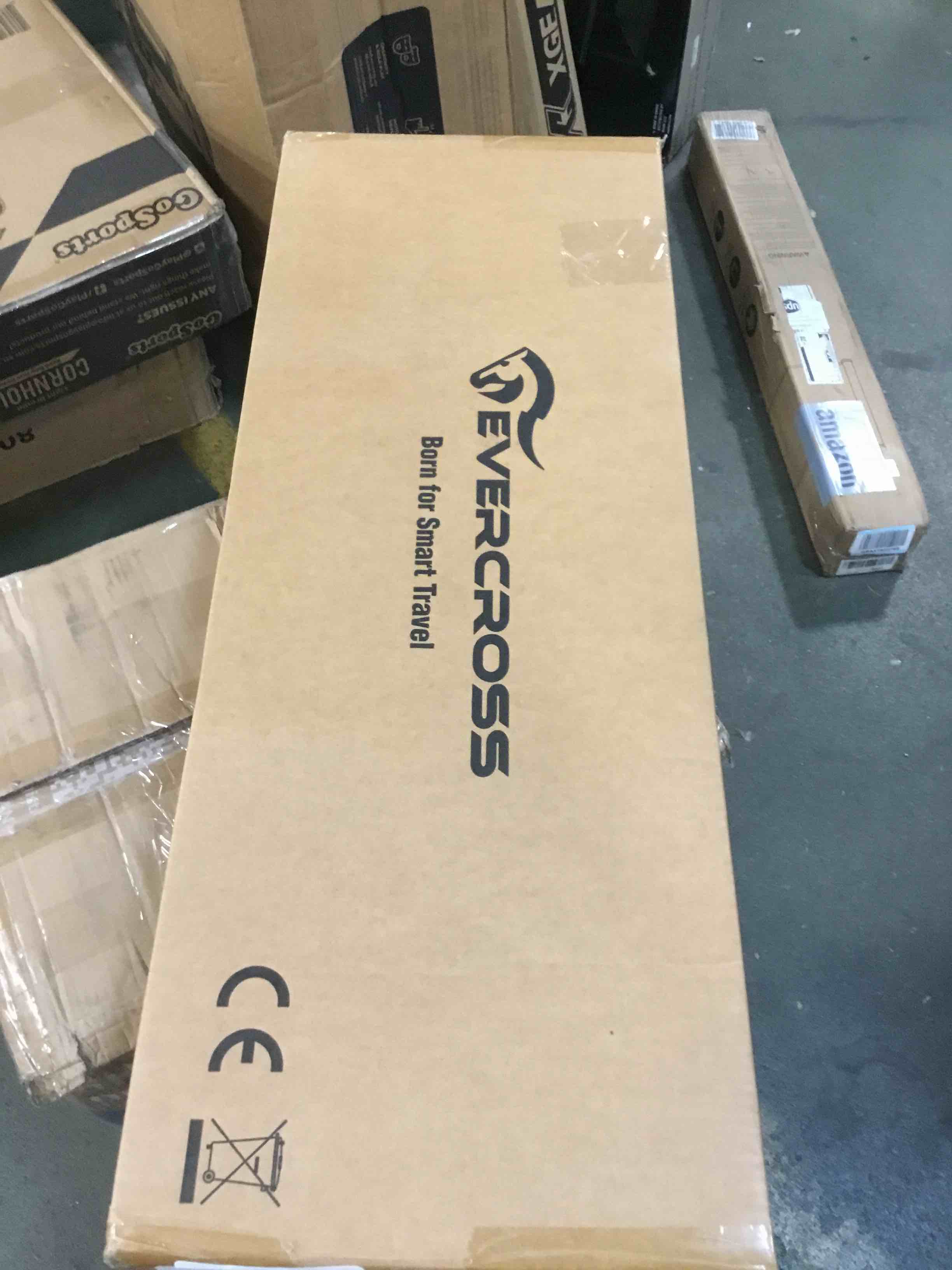 https://s3.amazonaws.com/lotting-images-prod/bidfta/RED6838997_1721867424813.jpeg