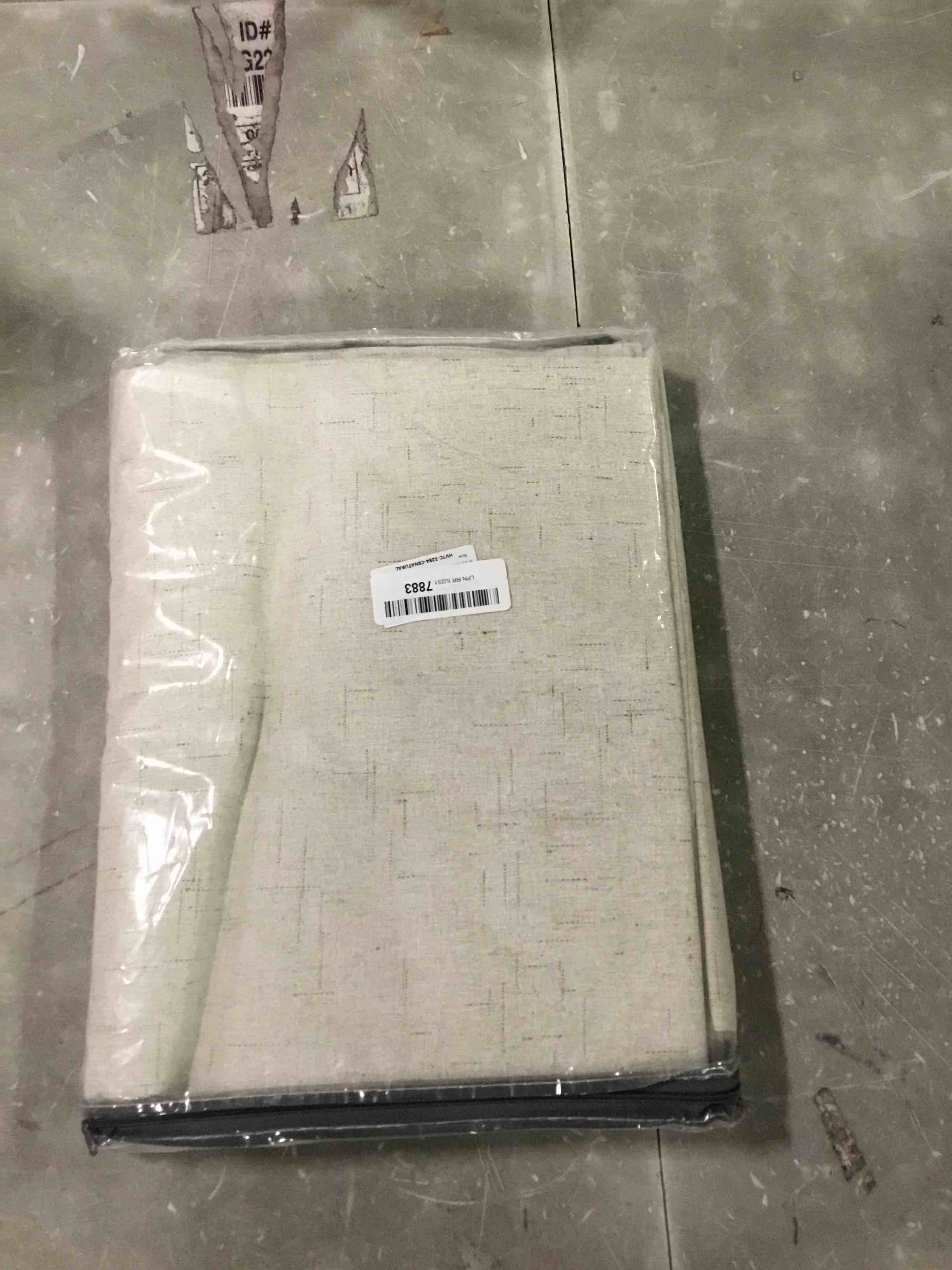 https://s3.amazonaws.com/lotting-images-prod/bidfta/RED6839170_1721951926201.jpeg