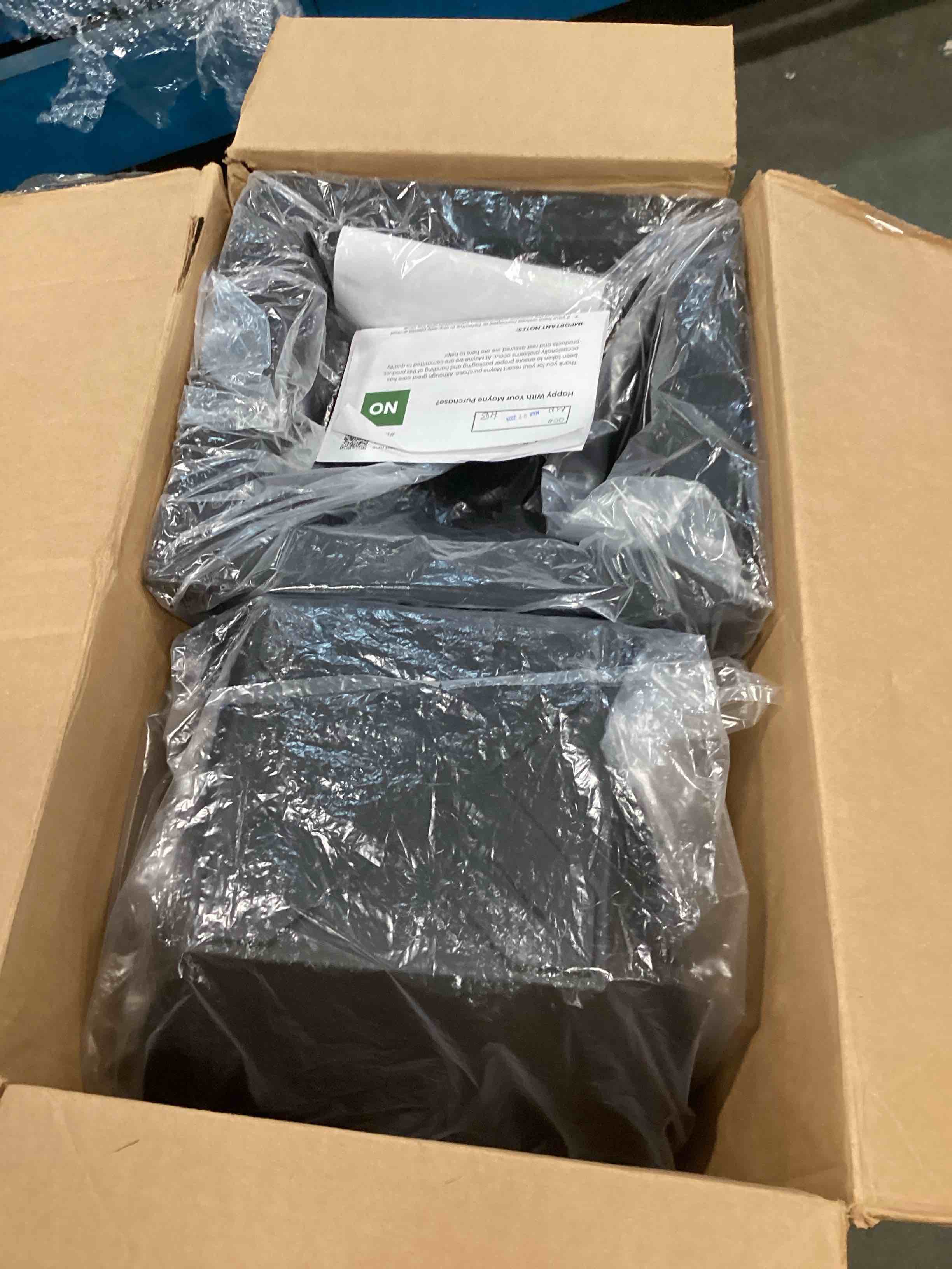 https://s3.amazonaws.com/lotting-images-prod/bidfta/RED6839587_1722386952561.jpeg