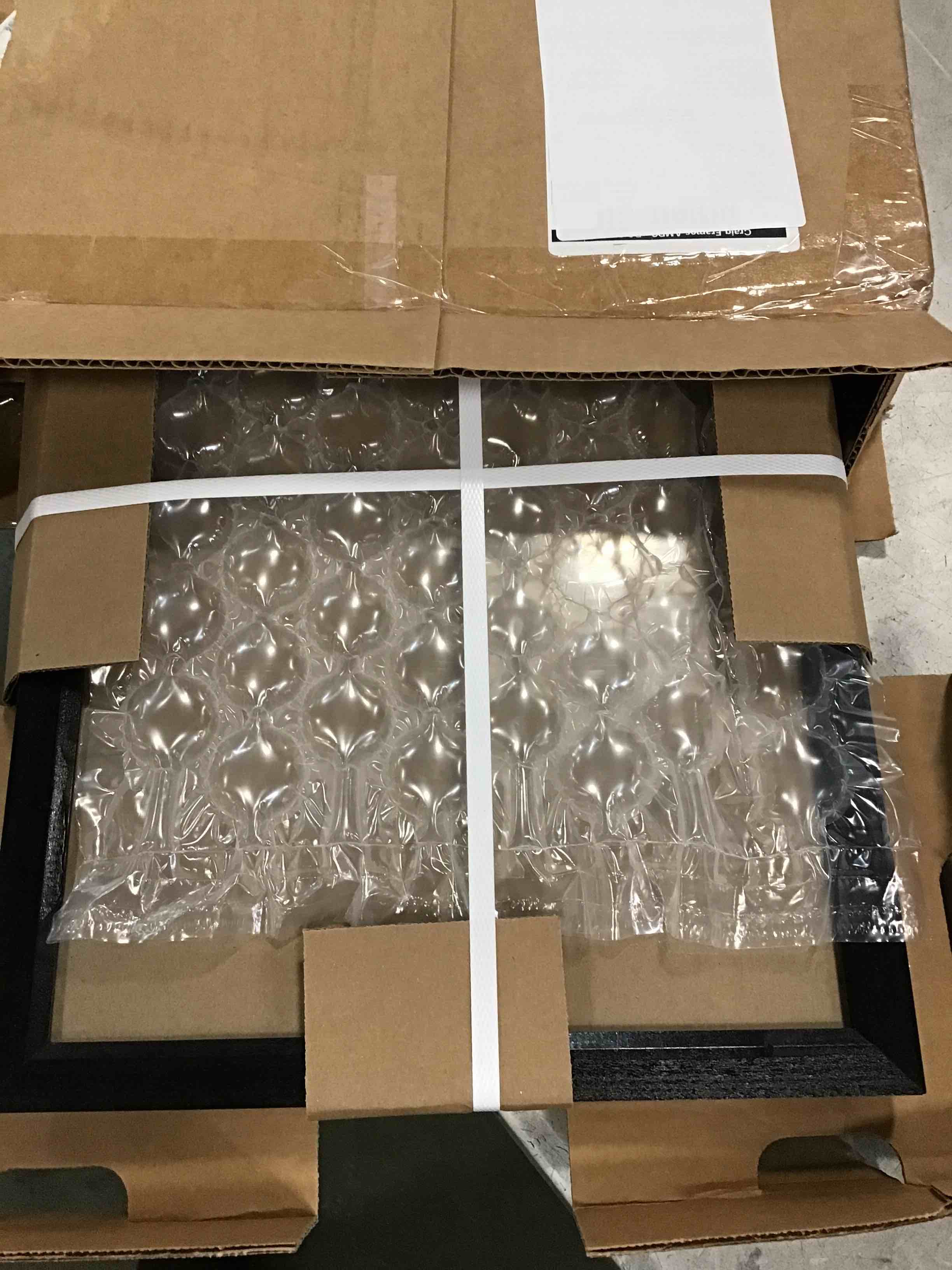 https://s3.amazonaws.com/lotting-images-prod/bidfta/RED6841022_1722007331411.jpeg