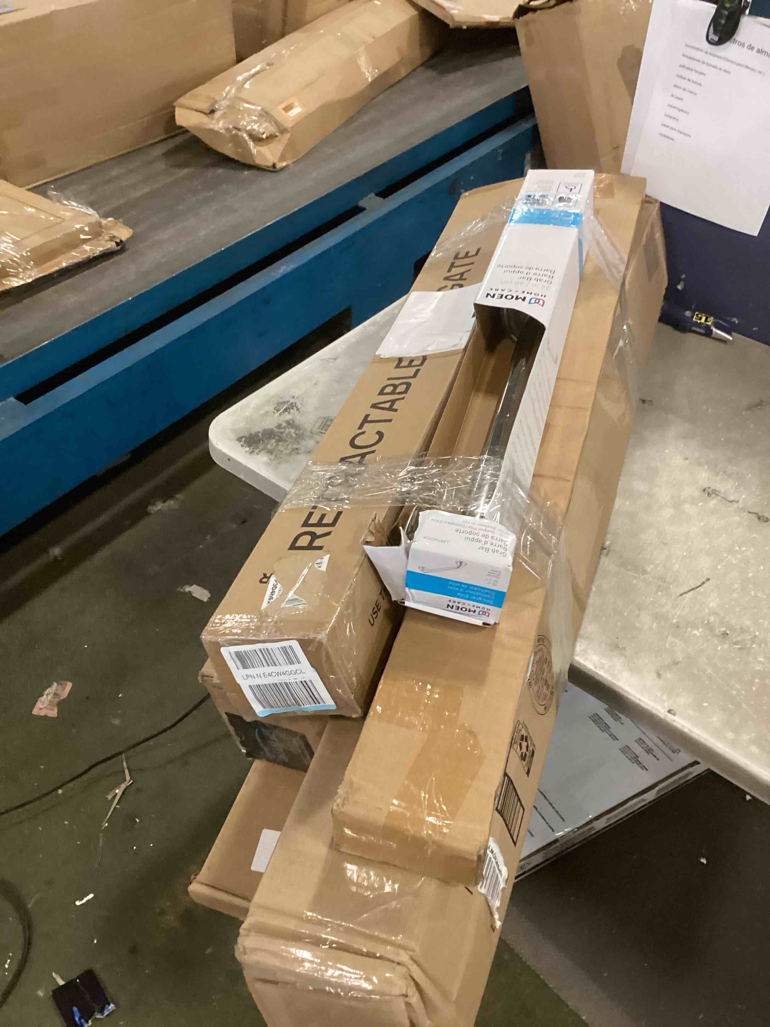 https://s3.amazonaws.com/lotting-images-prod/bidfta/RED6841890_1722529085414.jpeg