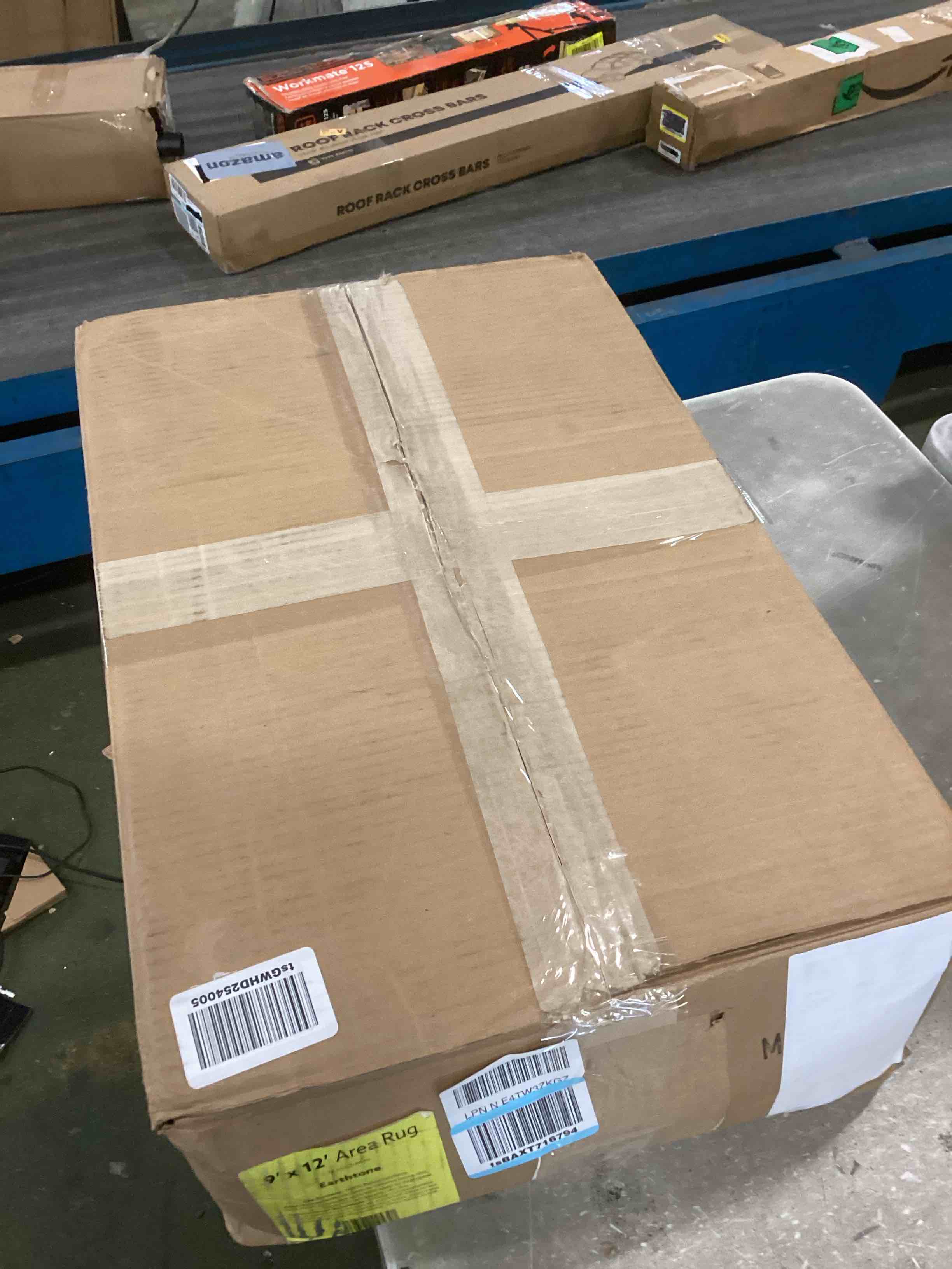 https://s3.amazonaws.com/lotting-images-prod/bidfta/RED6841897_1722529783547.jpeg