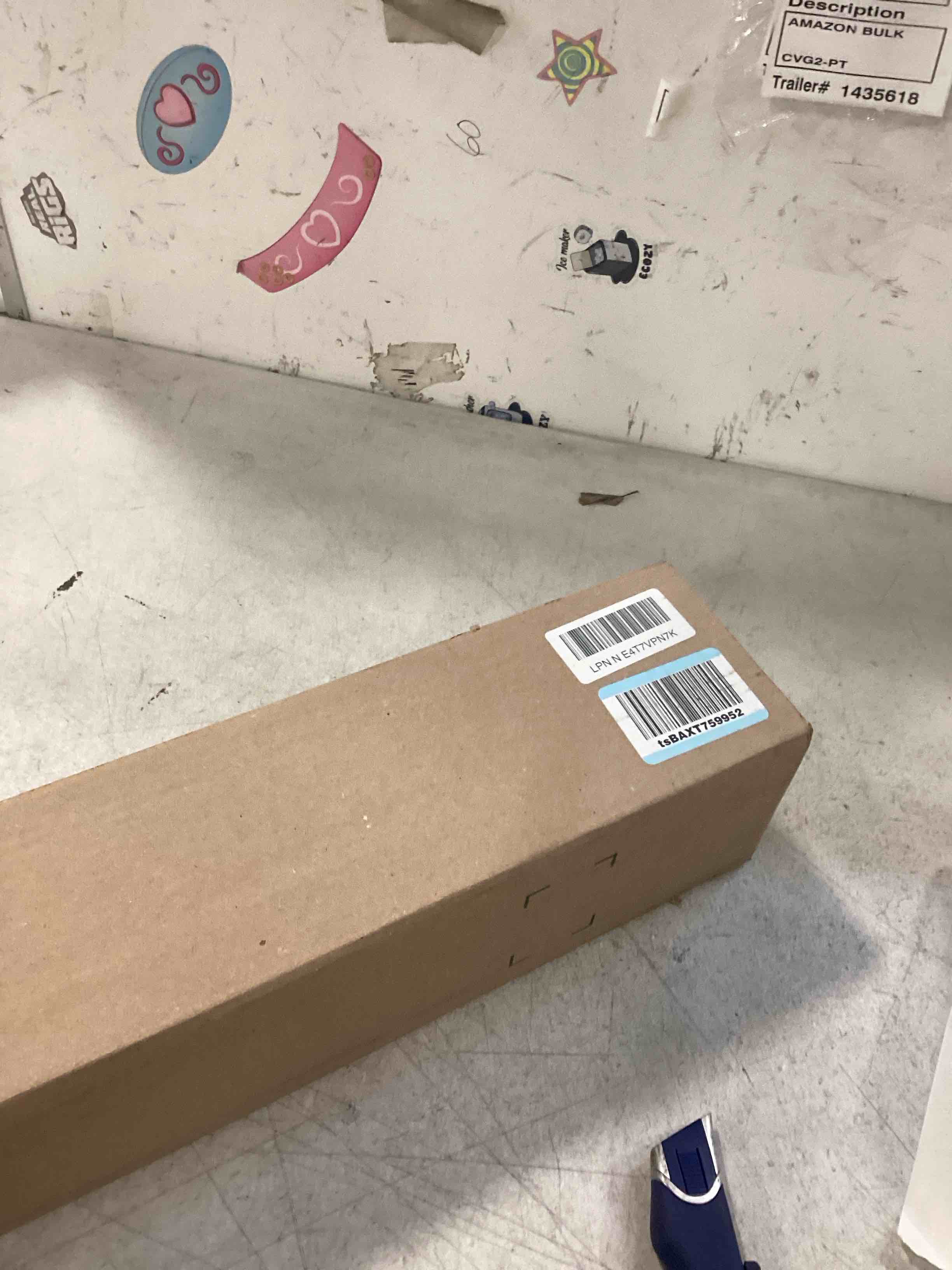 https://s3.amazonaws.com/lotting-images-prod/bidfta/RED6843338_1722265078588.jpeg