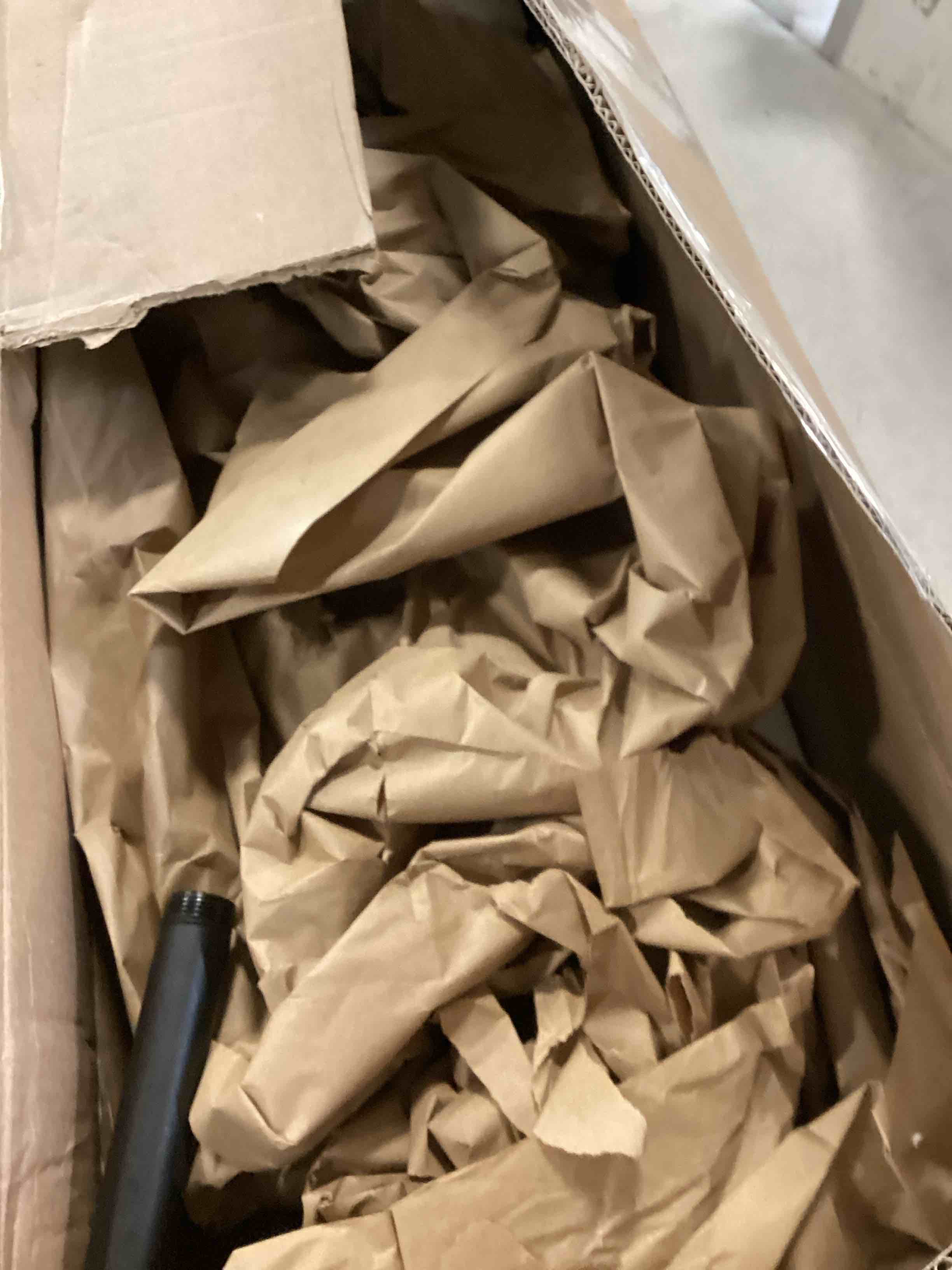 https://s3.amazonaws.com/lotting-images-prod/bidfta/RED6843419_1722276999418.jpeg