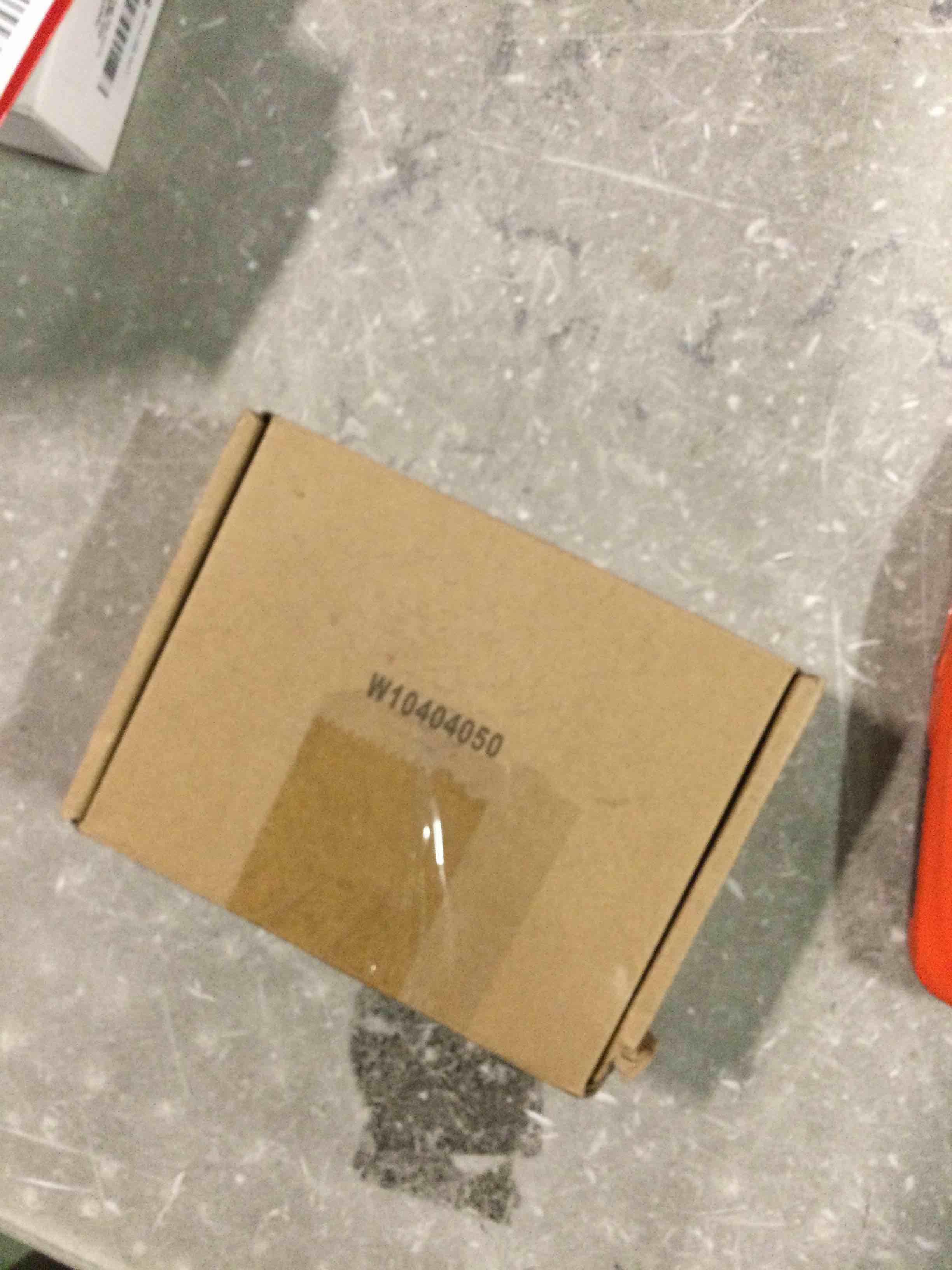 https://s3.amazonaws.com/lotting-images-prod/bidfta/RED6844016_1721826347987.jpeg