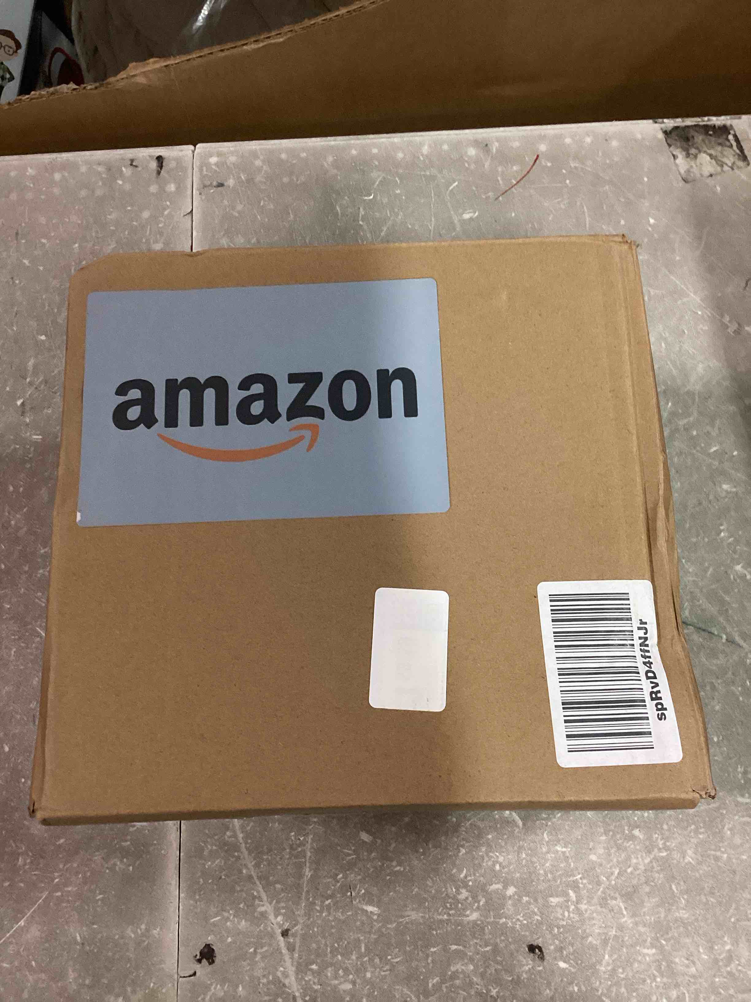 https://s3.amazonaws.com/lotting-images-prod/bidfta/RED6844510_1721875157425.jpeg