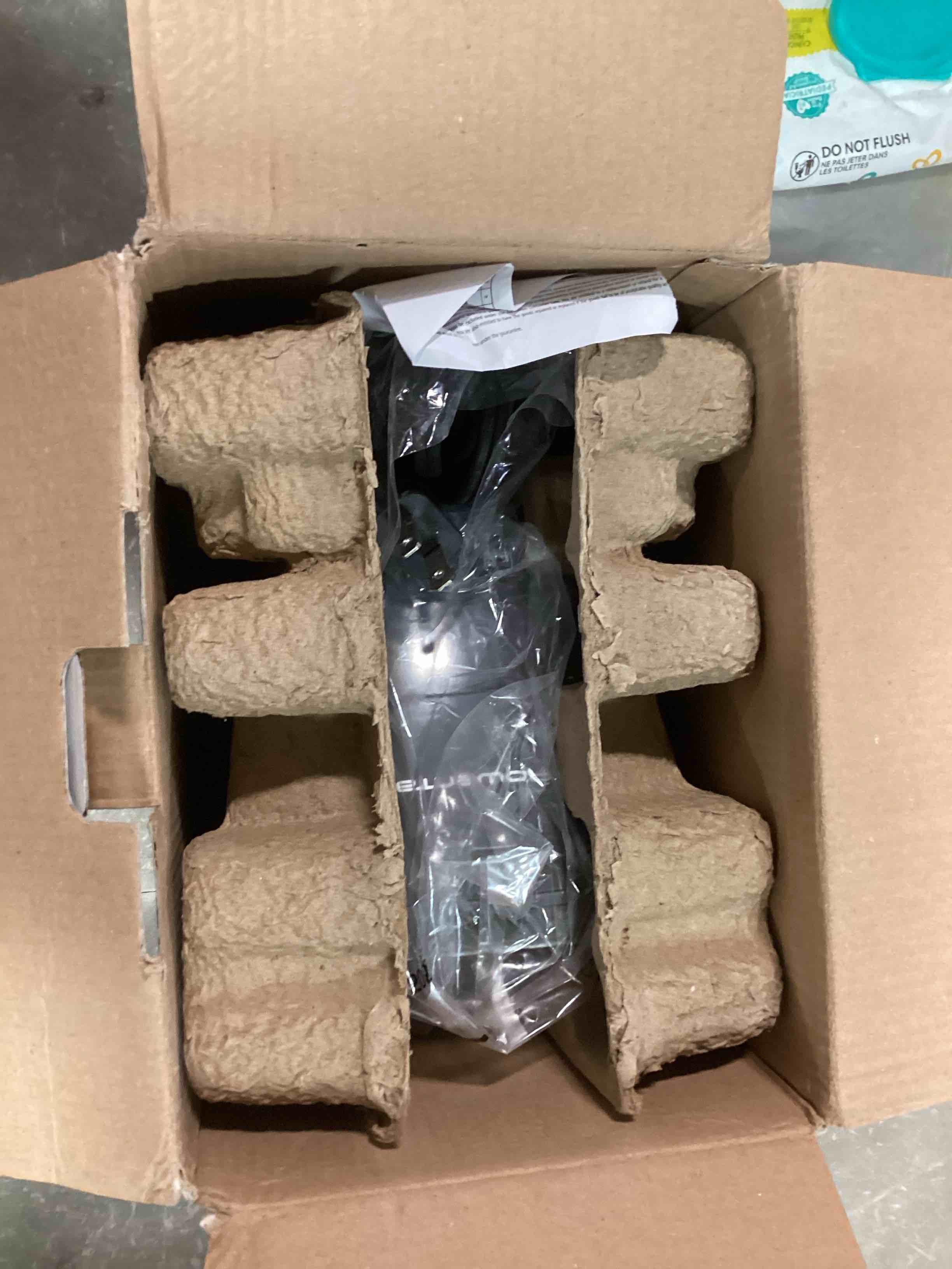 https://s3.amazonaws.com/lotting-images-prod/bidfta/RED6844518_1721876032459.jpeg