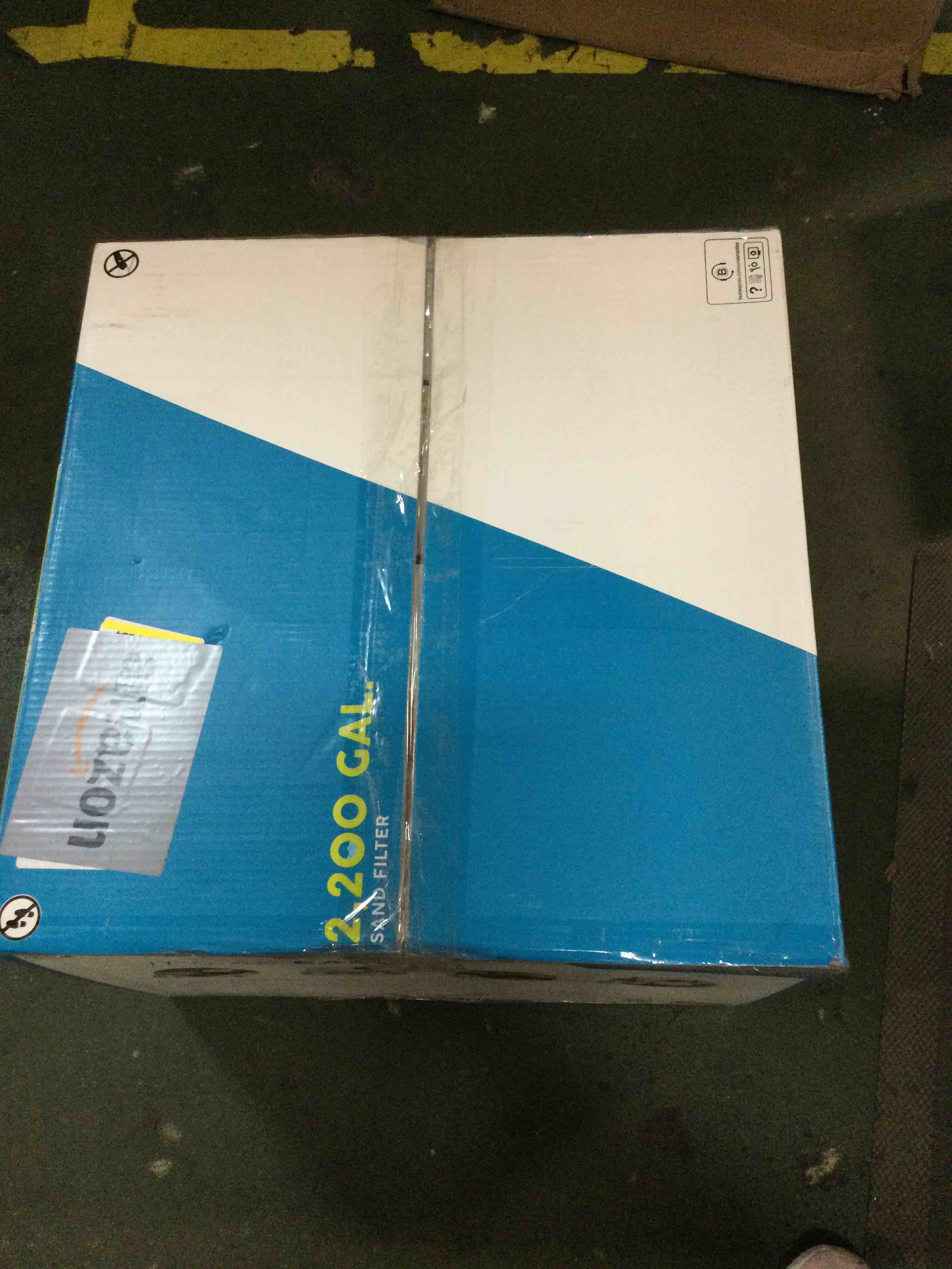 https://s3.amazonaws.com/lotting-images-prod/bidfta/RED6844961_1721693711875.jpeg