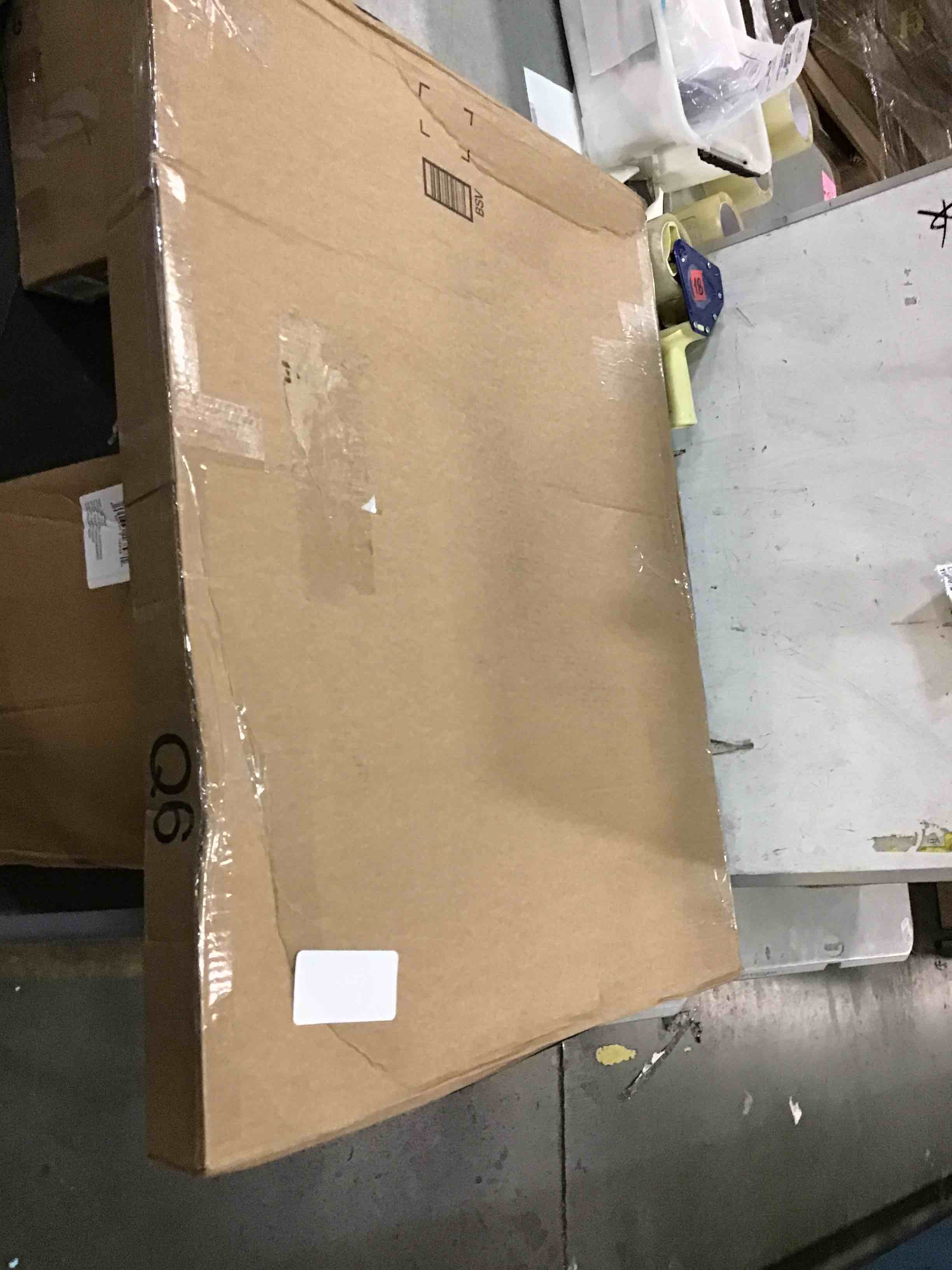 https://s3.amazonaws.com/lotting-images-prod/bidfta/RED6845008_1721706664212.jpeg