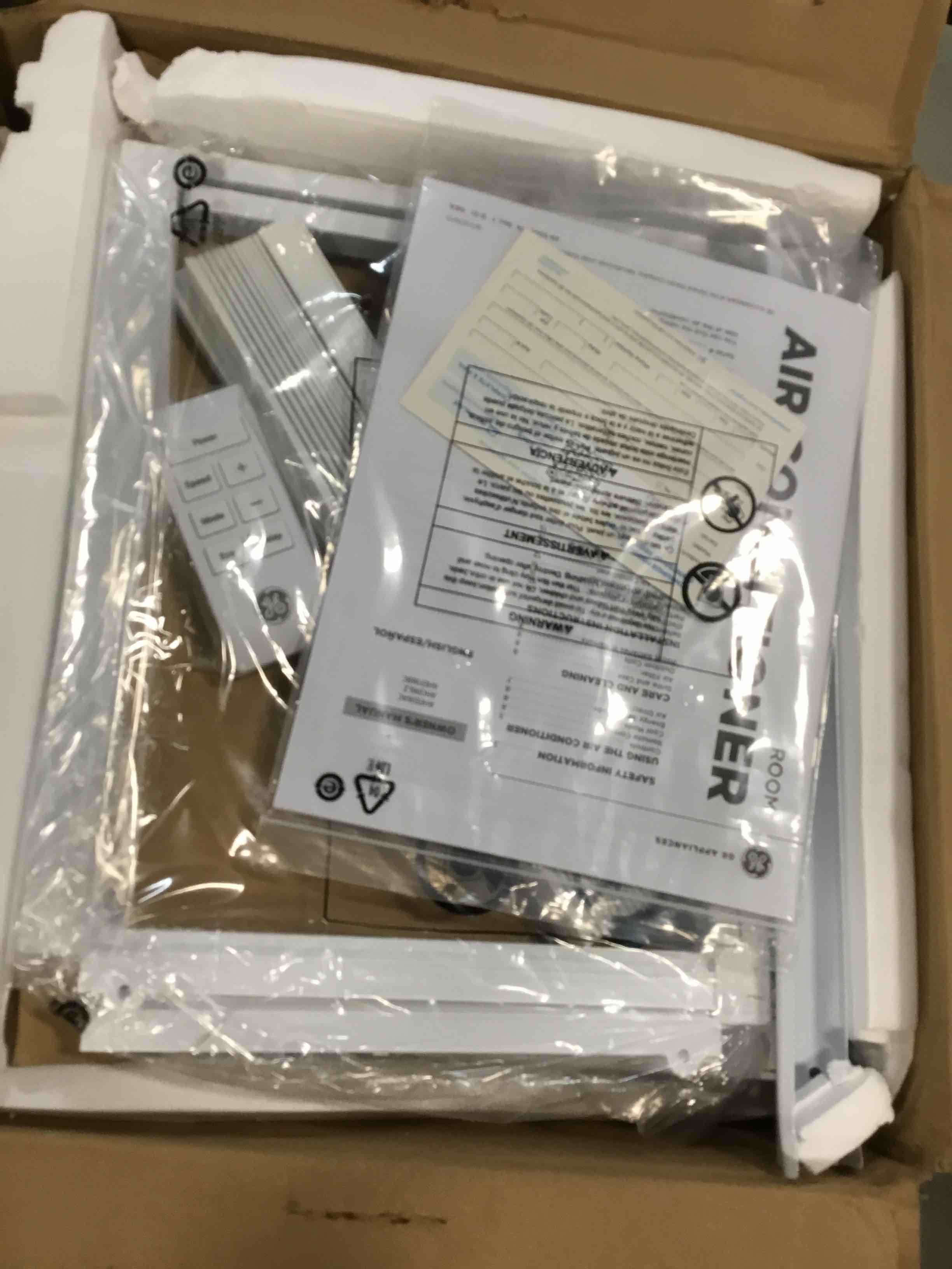 https://s3.amazonaws.com/lotting-images-prod/bidfta/RED6845279_1724457907379.jpeg