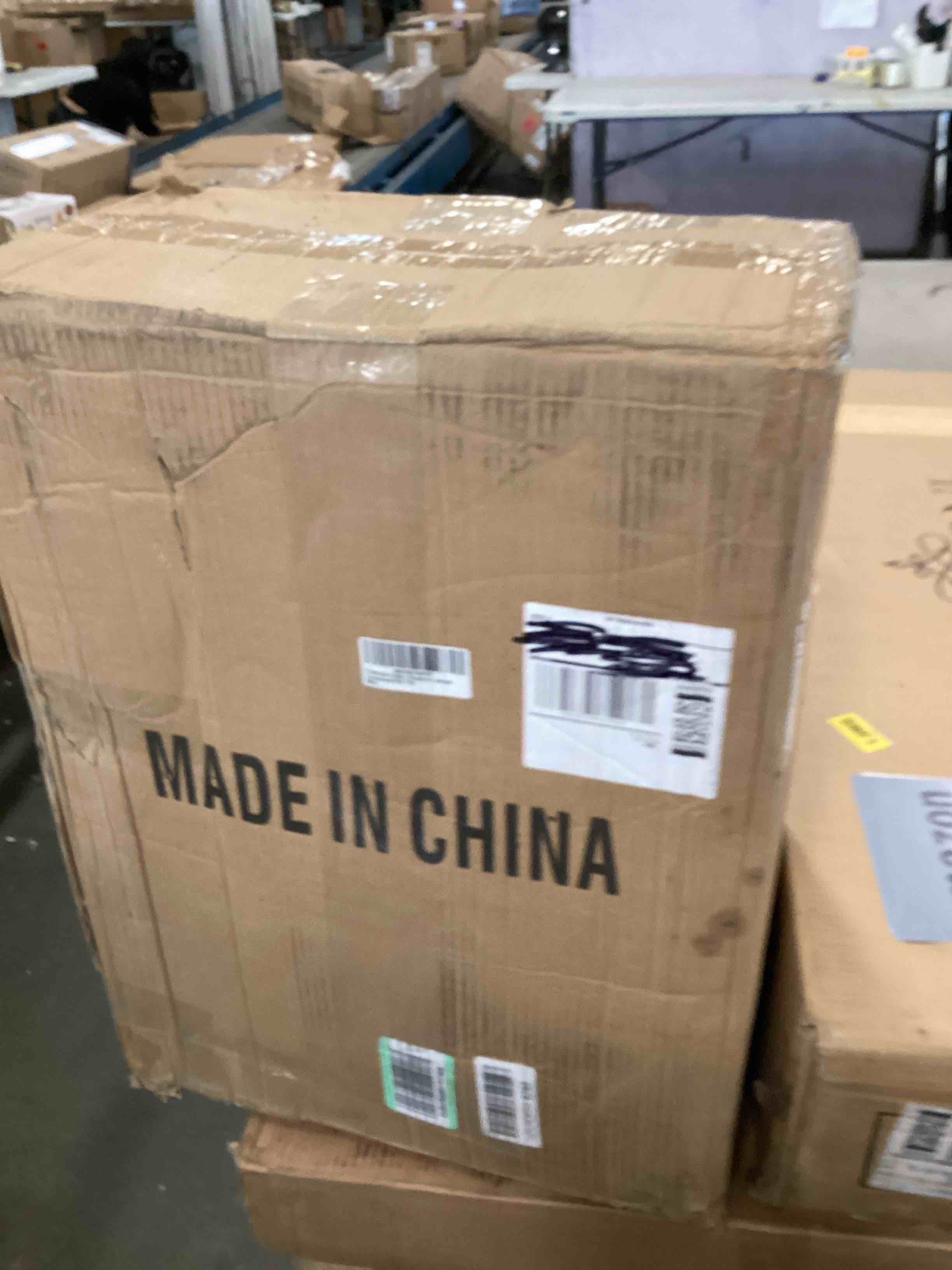 https://s3.amazonaws.com/lotting-images-prod/bidfta/RED6846044_1725366116254.jpeg
