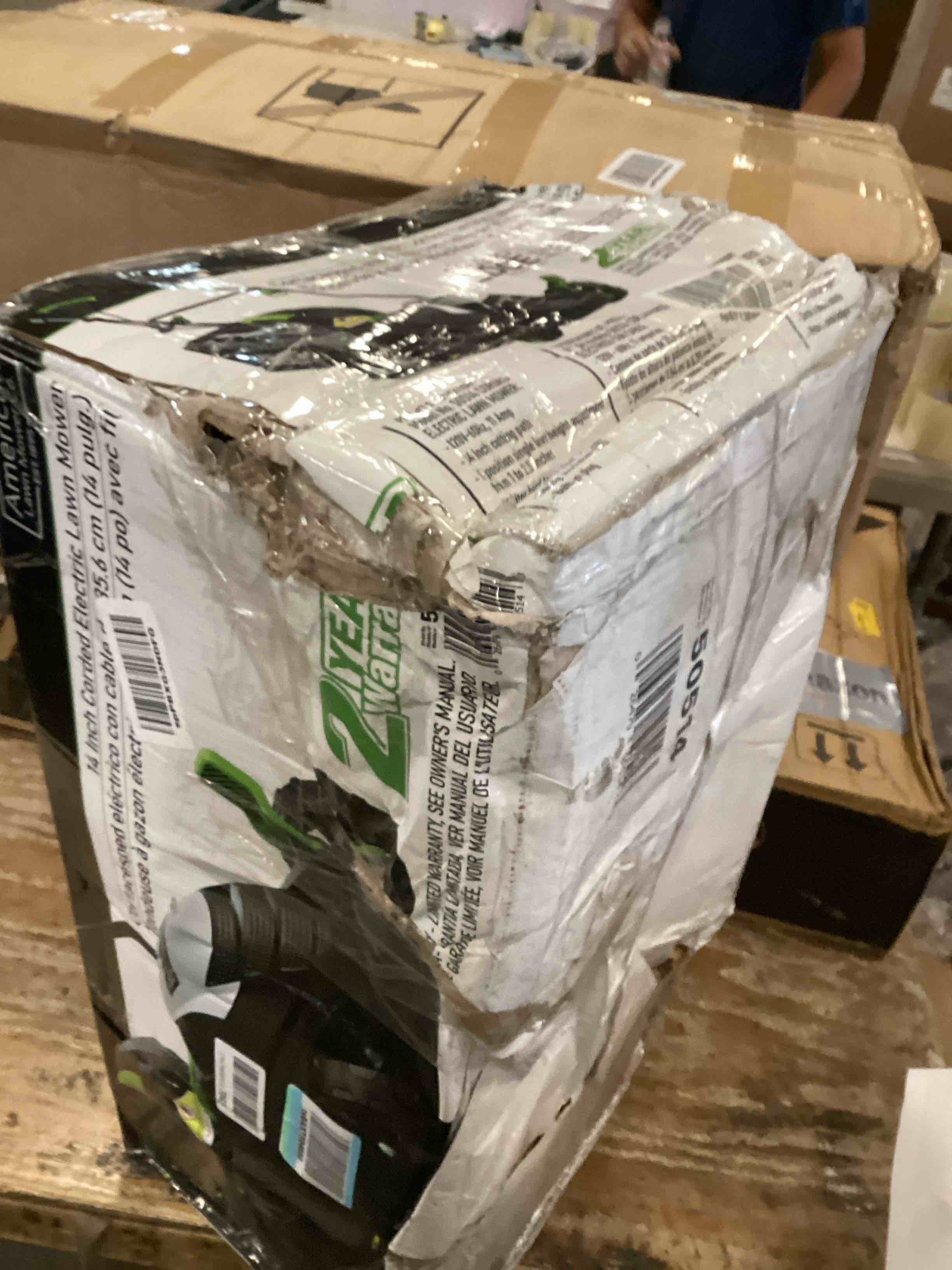 https://s3.amazonaws.com/lotting-images-prod/bidfta/RED6846357_1725466178840.jpeg