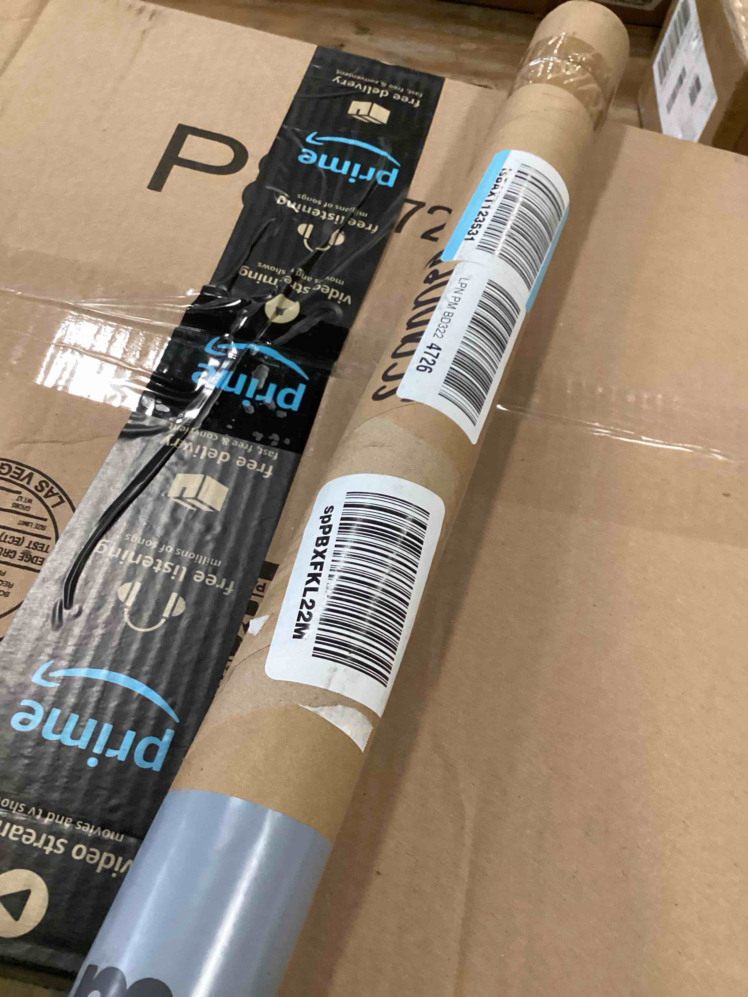 https://s3.amazonaws.com/lotting-images-prod/bidfta/RED6846390_1725472787070.jpeg