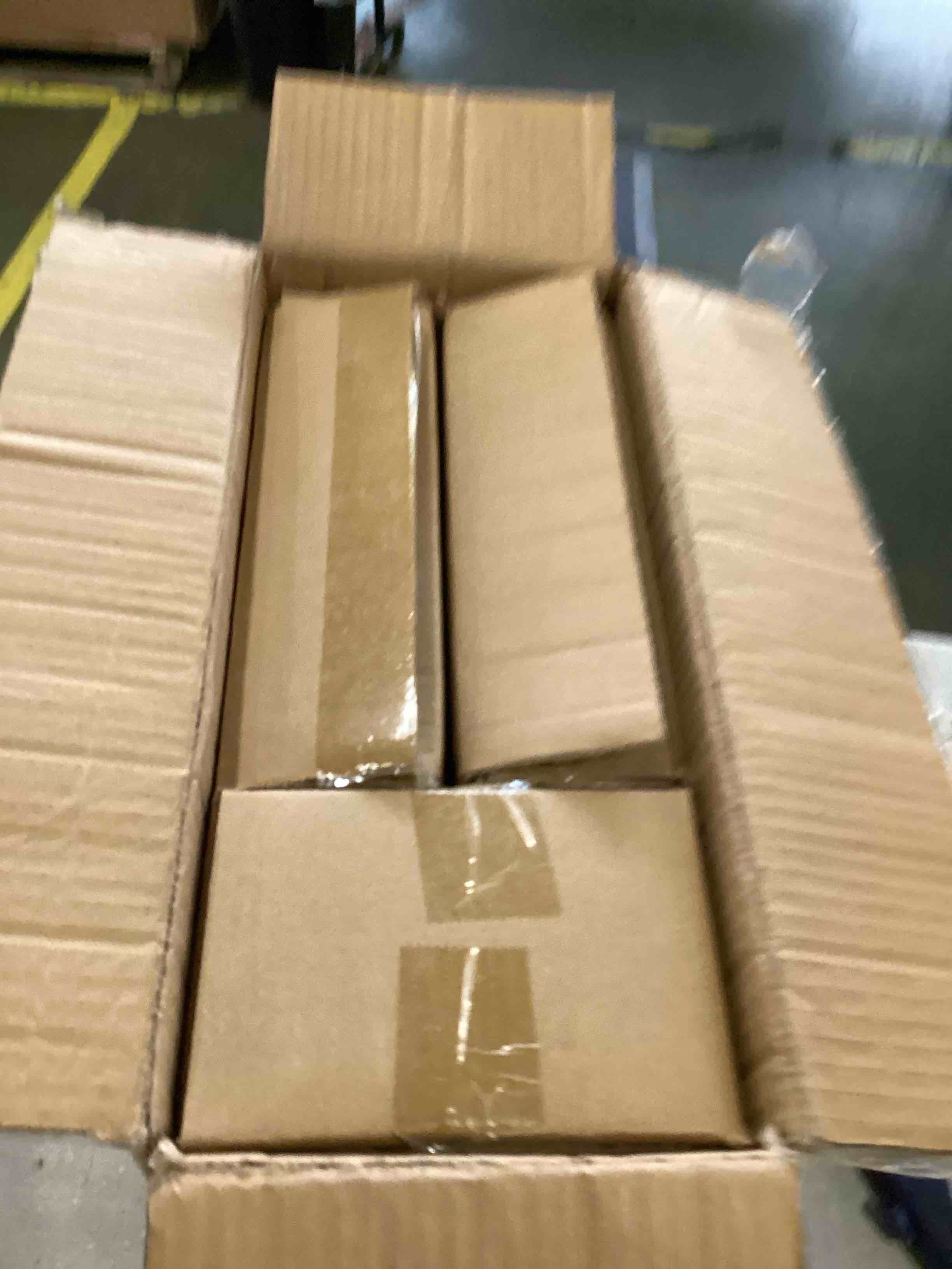 https://s3.amazonaws.com/lotting-images-prod/bidfta/RED6848245_1720532569179.jpeg
